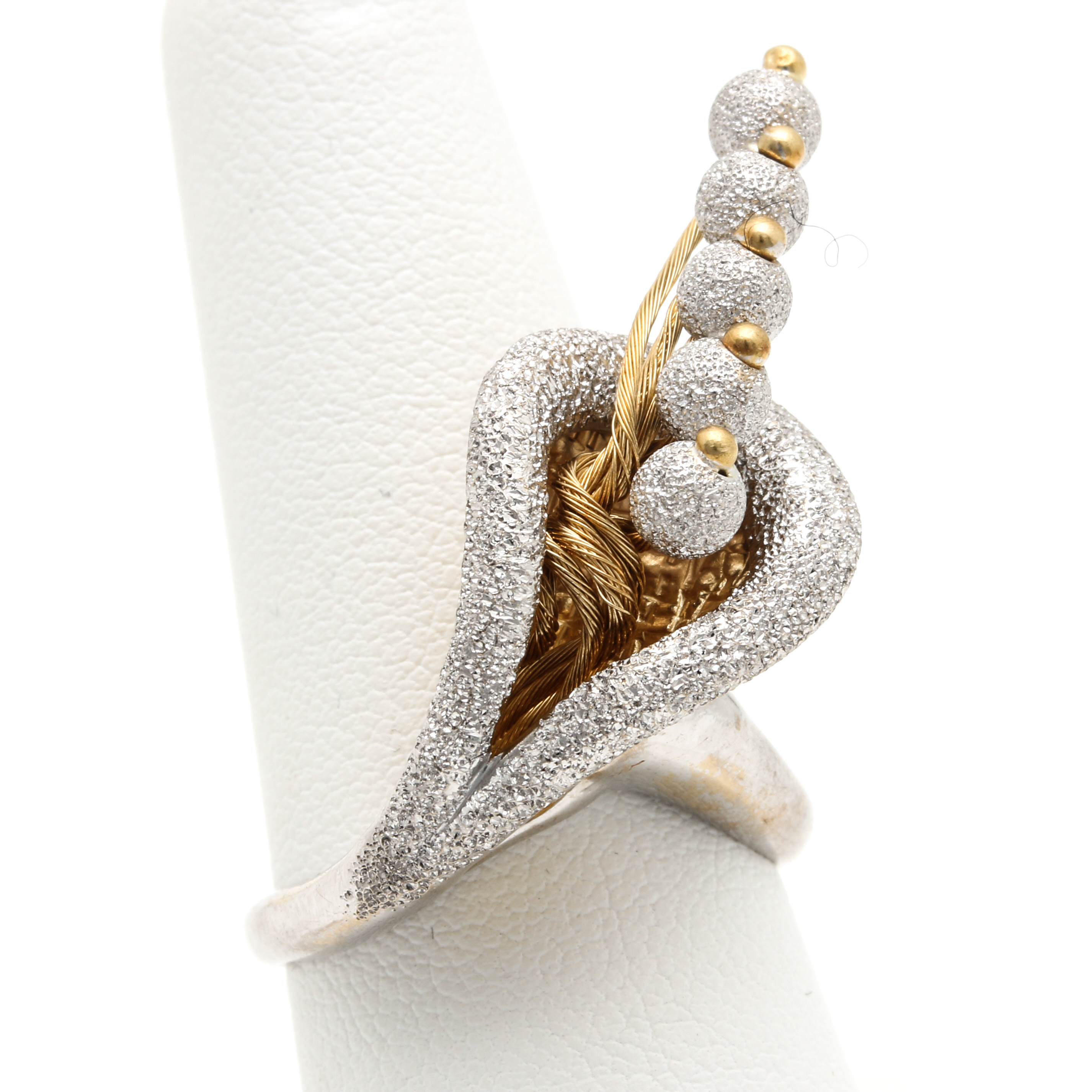 18K White and Yellow Gold Calla Lily Ring