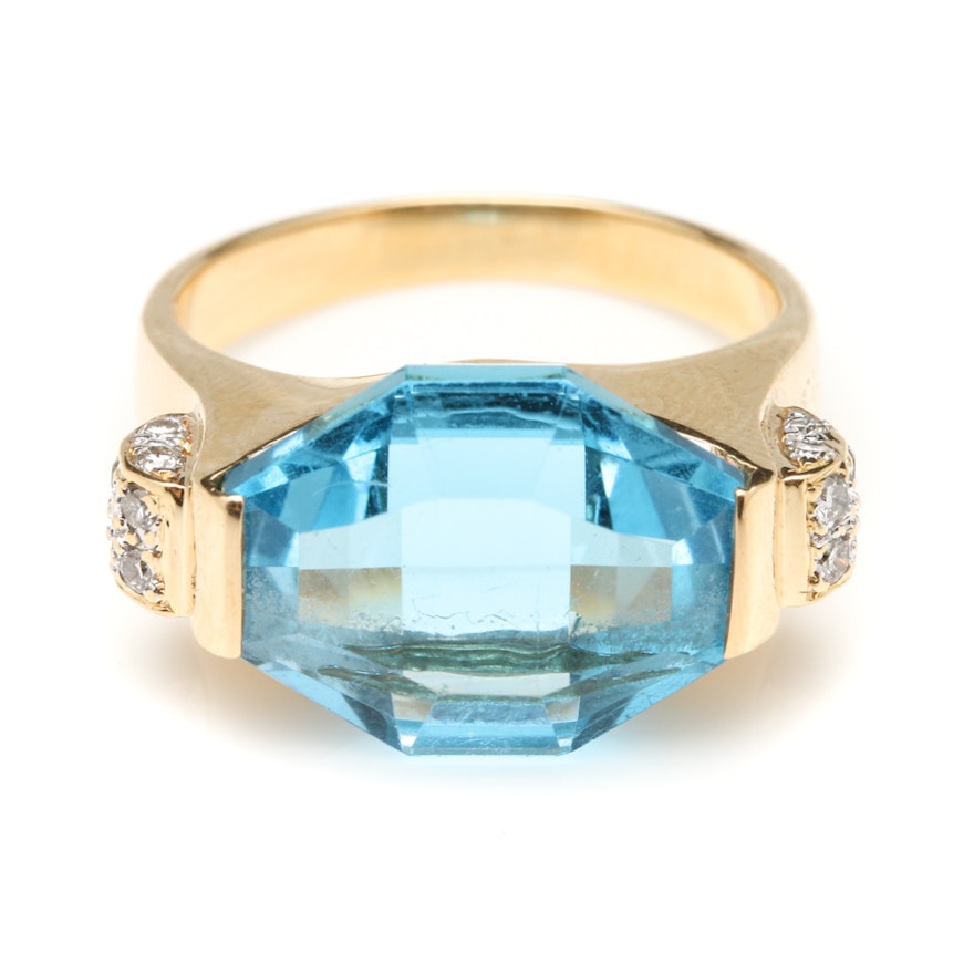 18K Yellow Gold 7.83 CT Blue Topaz Ring