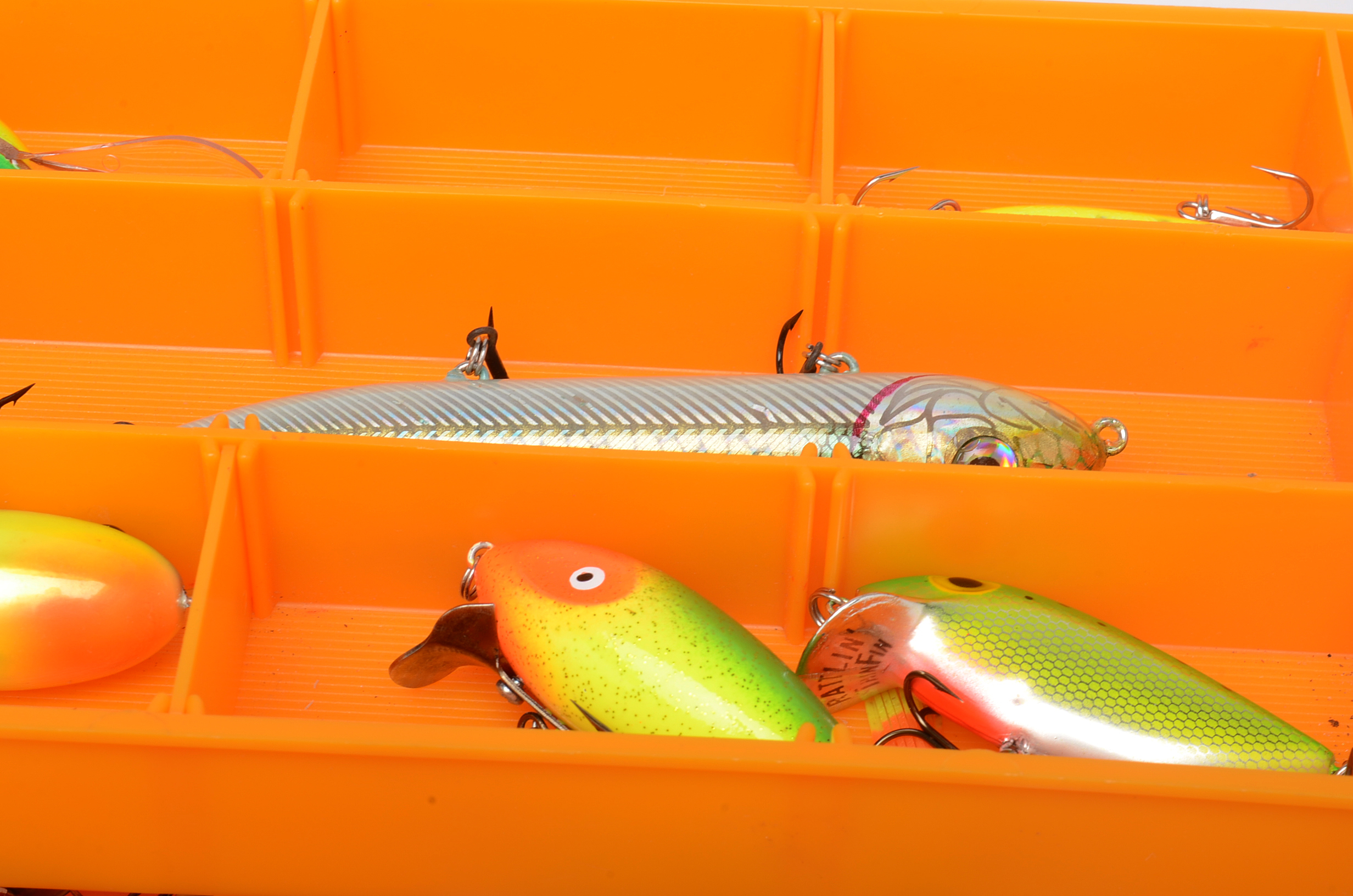 Rebel 600 Tackle Box with Fishing Accesories