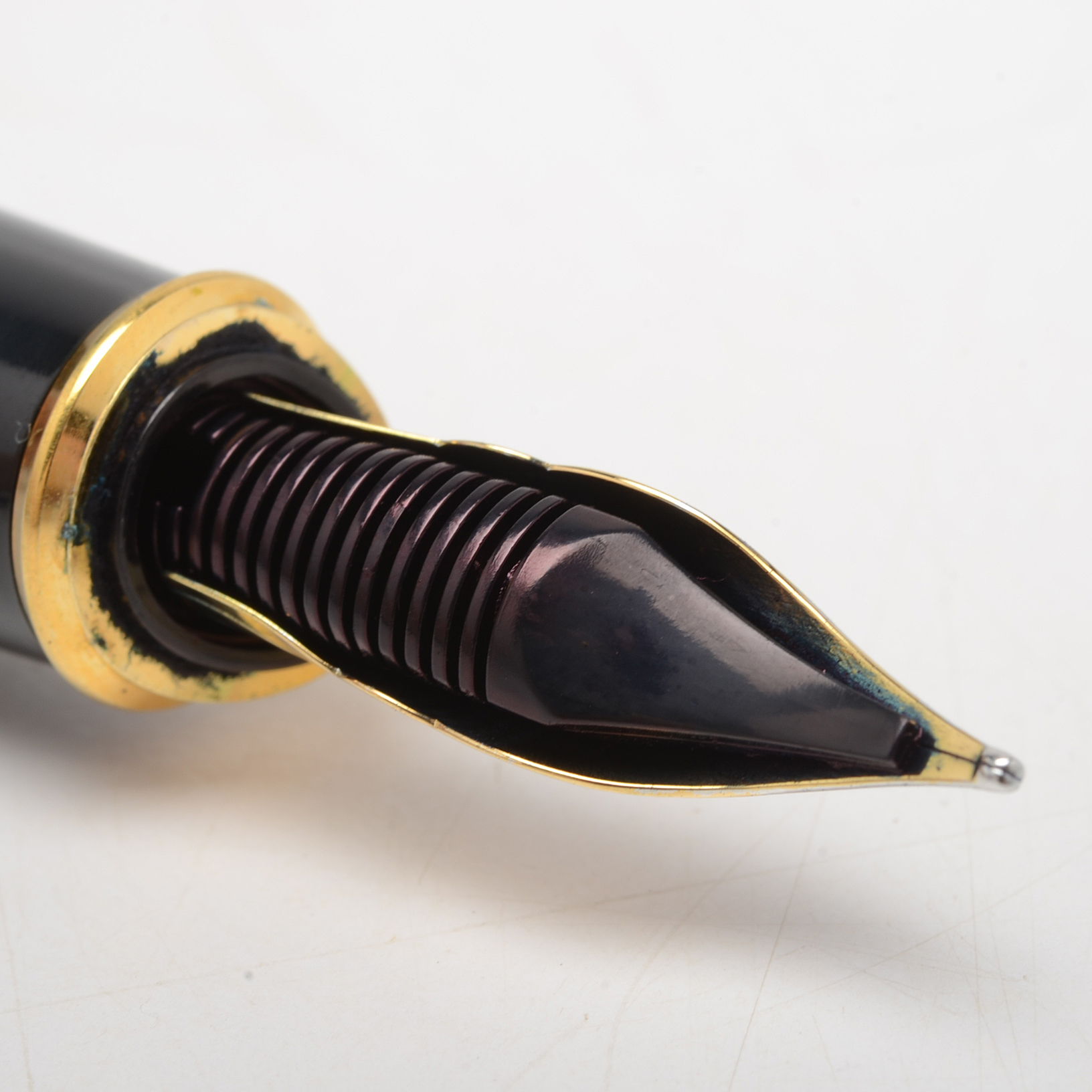 Vintage S.T. Dupont "Olympio" Sterling Silver Fountain Pen 18K Nib