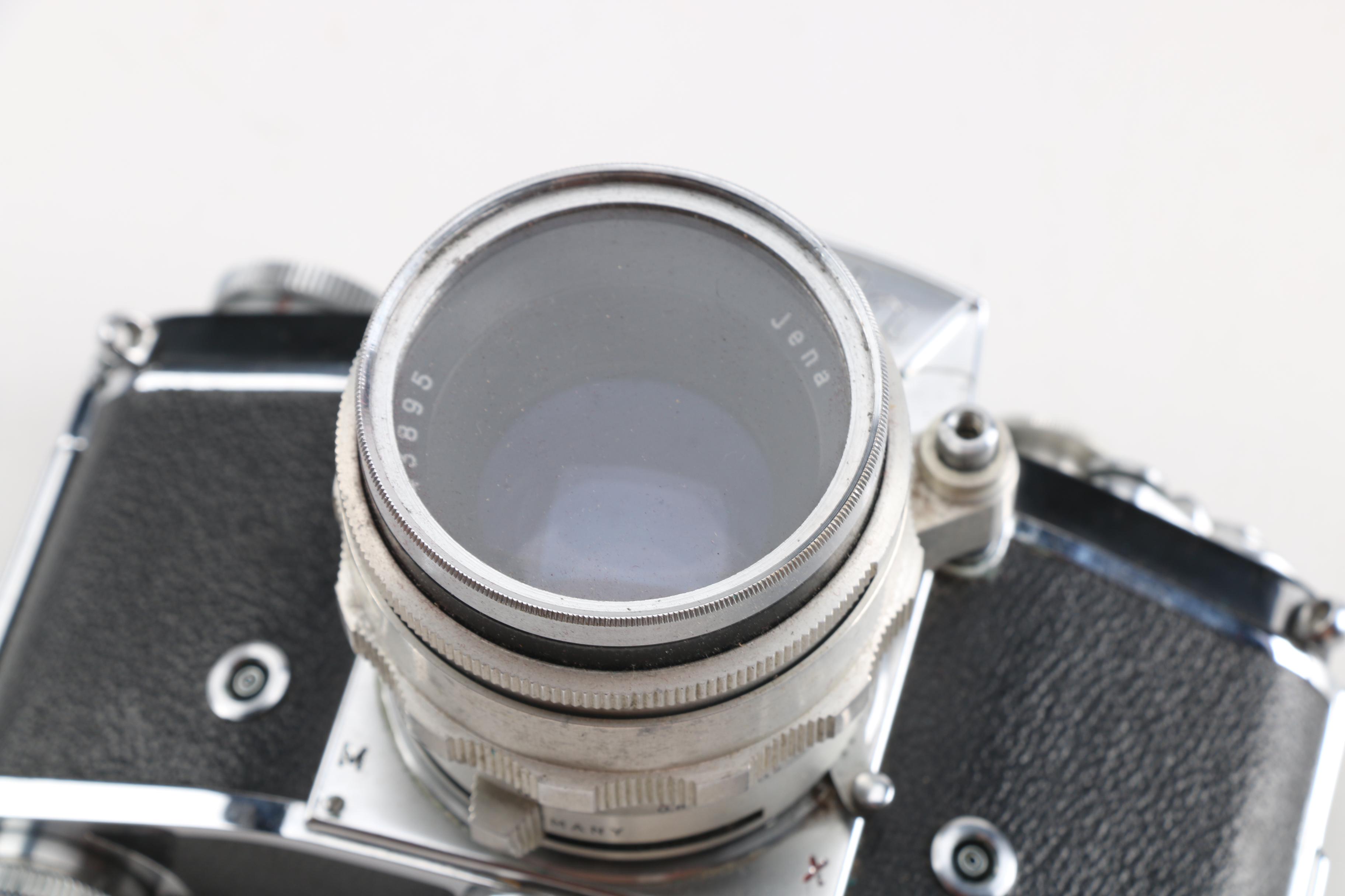 Vintage Exakta Varex Model VX Camera with Accessories