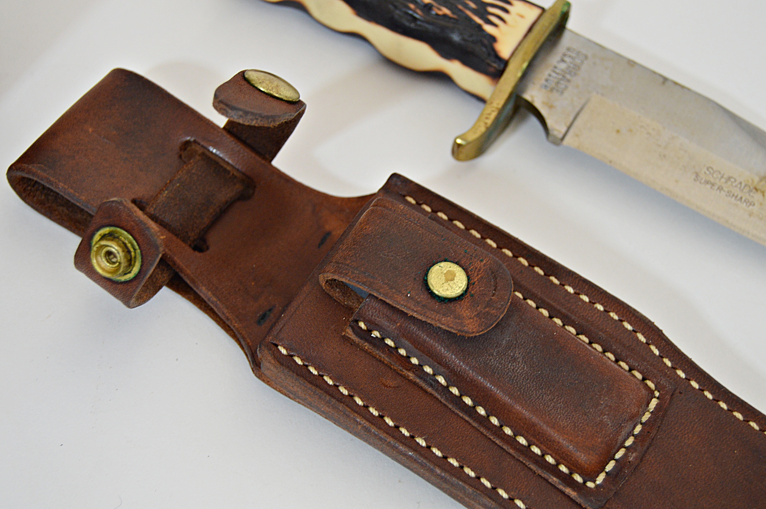 Vintage Schrade "Uncle Henry" Pro Hunter Knife with Antler Handle and Sheath