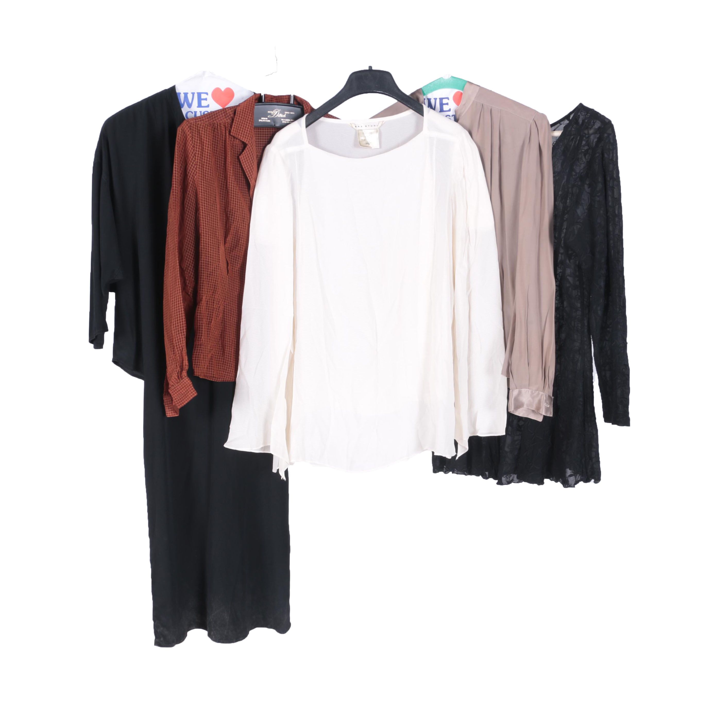 Women's Tops Featuring Primavera