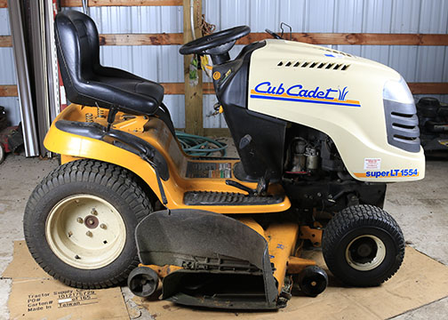 Cub Cadet Super LT 1554 Riding Lawnmower