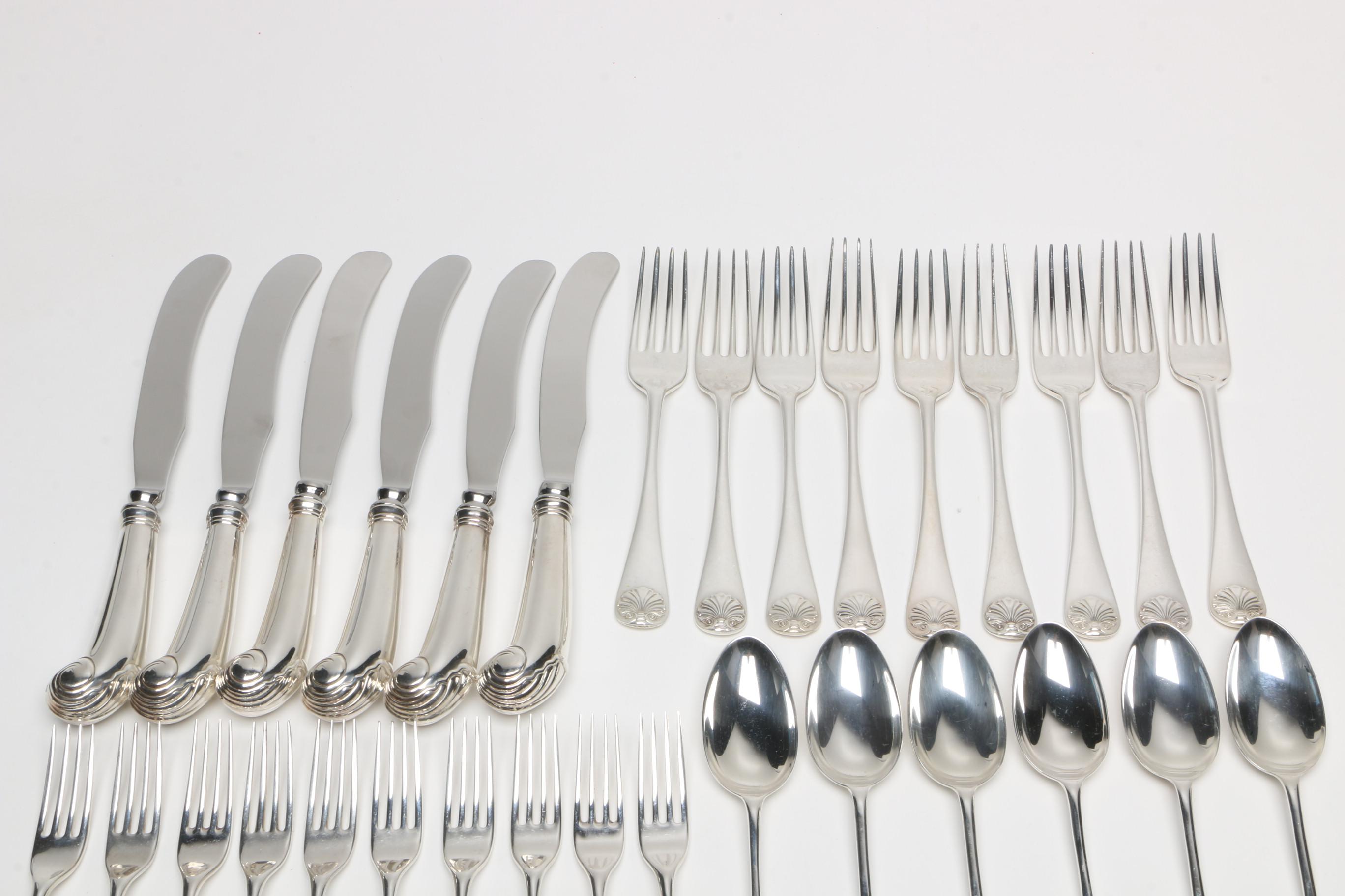 The Stieff Co. "Williamsburg Shell" Sterling Silver Flatware Set