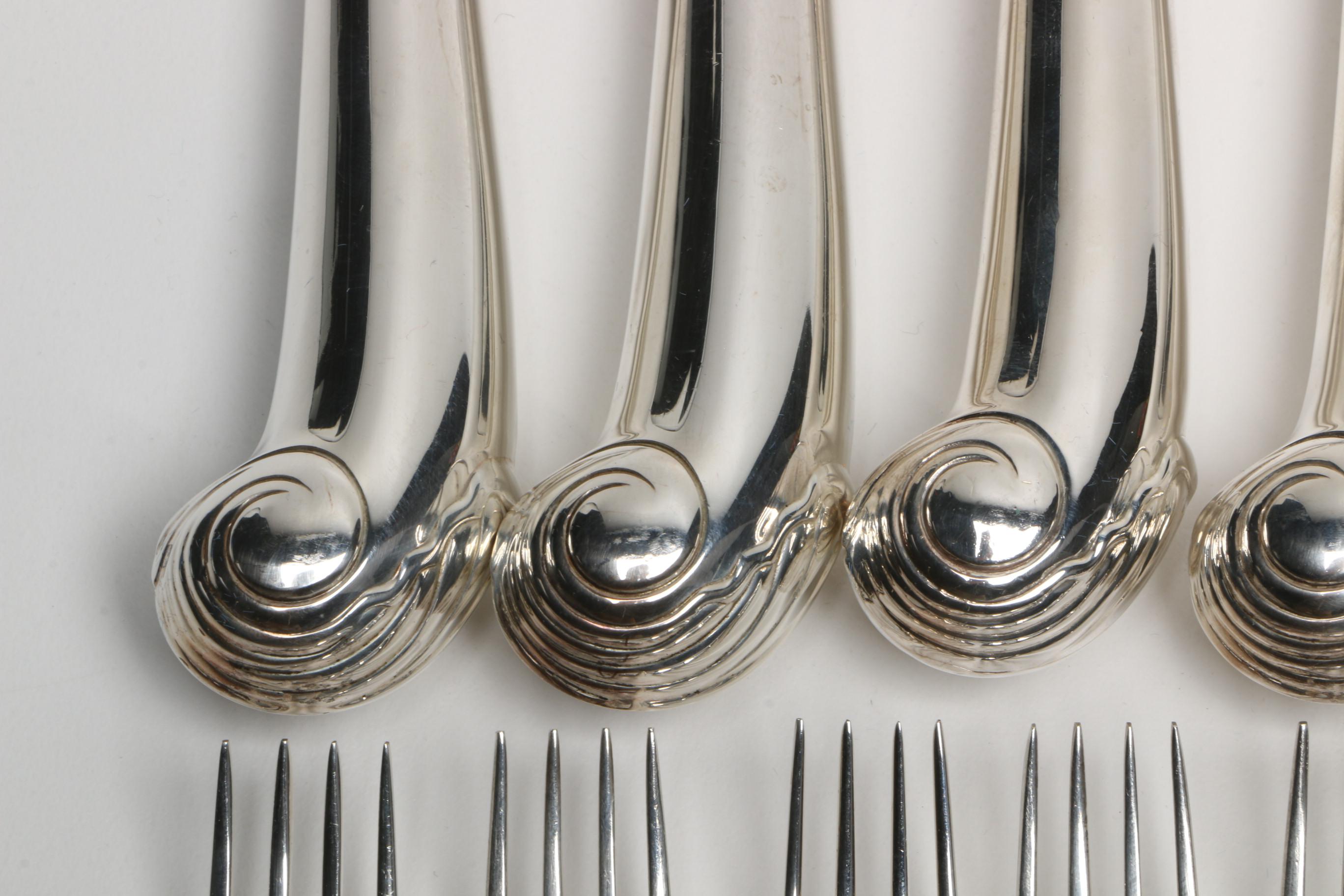 The Stieff Co. "Williamsburg Shell" Sterling Silver Flatware Set
