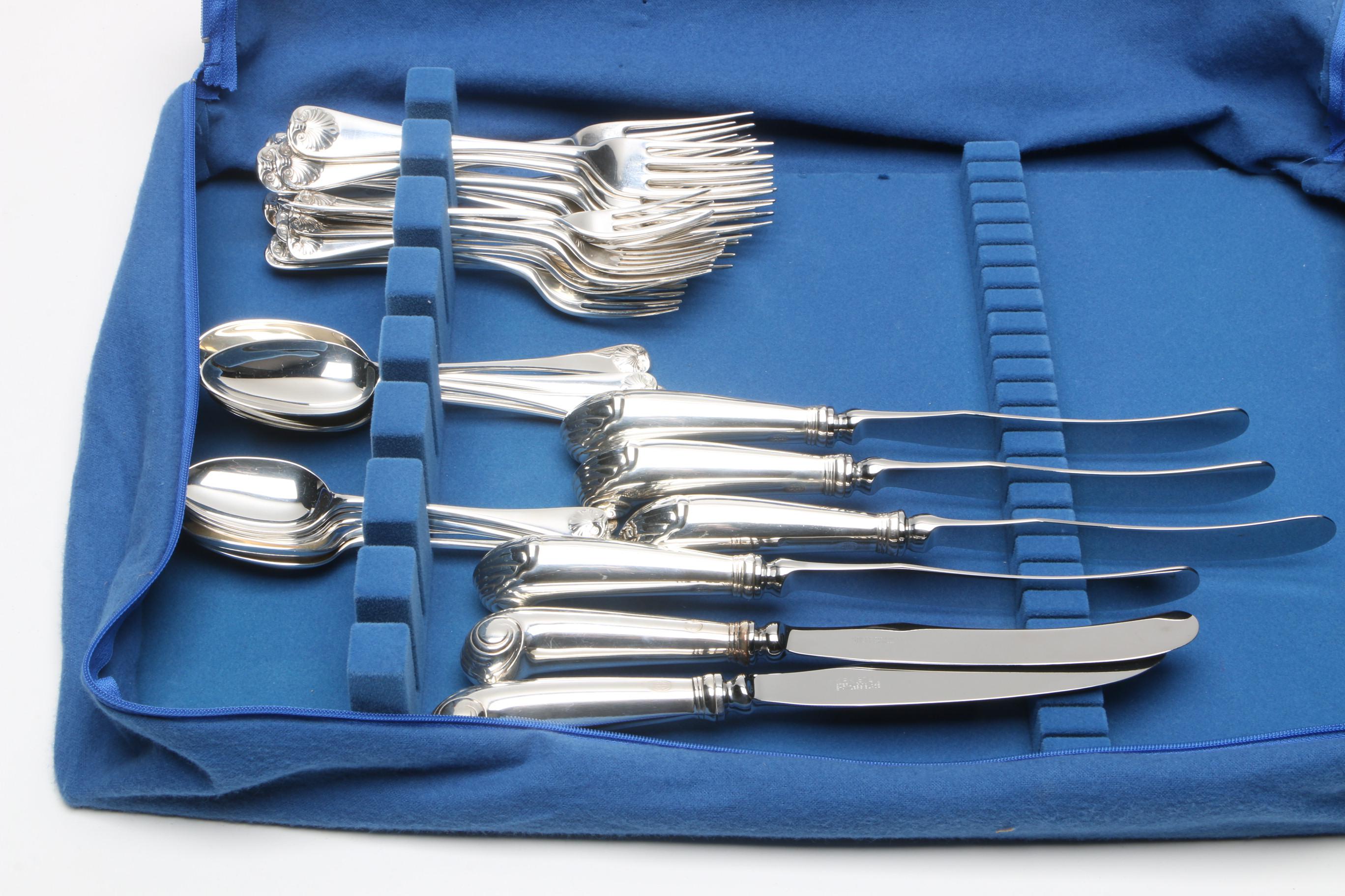 The Stieff Co. "Williamsburg Shell" Sterling Silver Flatware Set