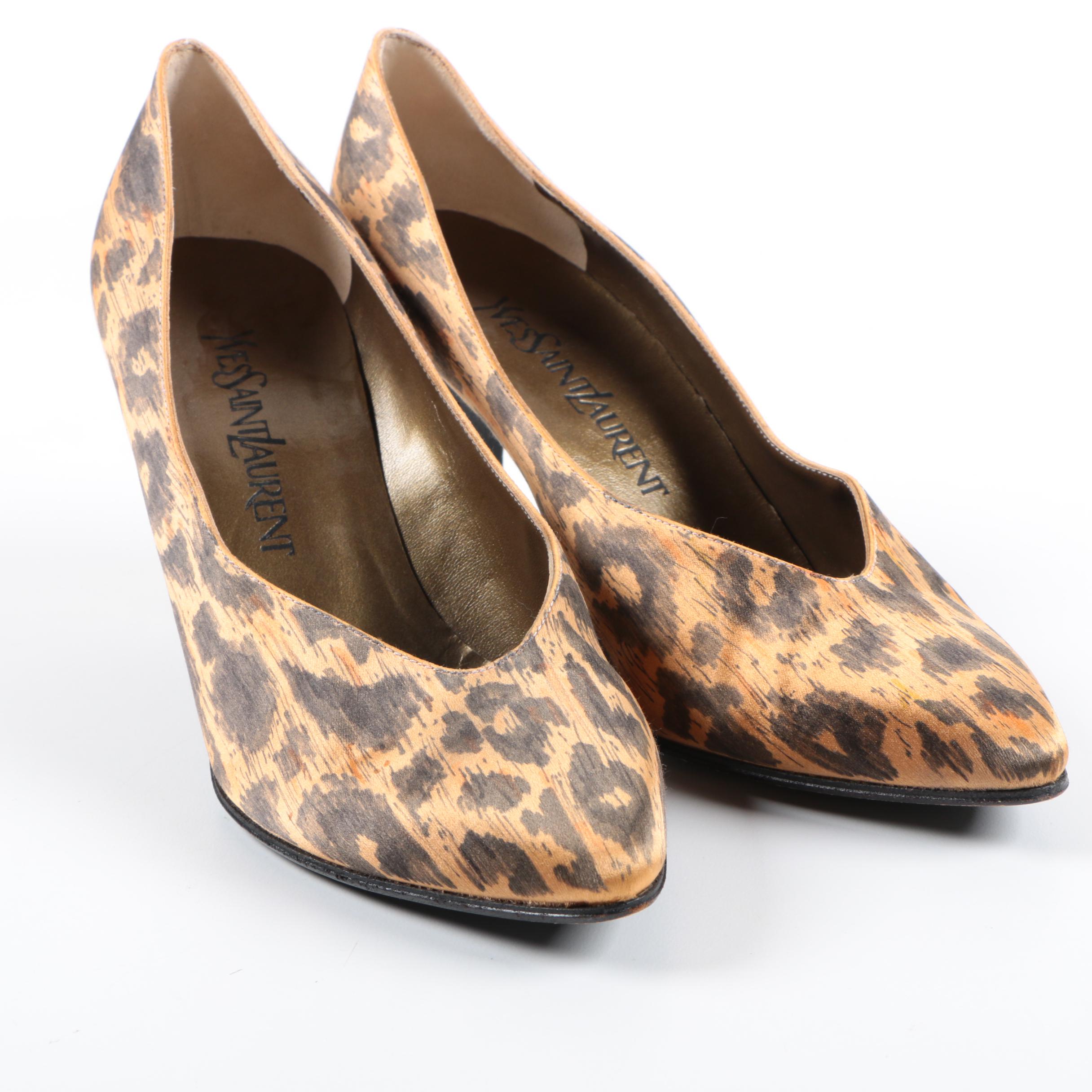 Yves Saint Laurent Cheetah Print Pumps