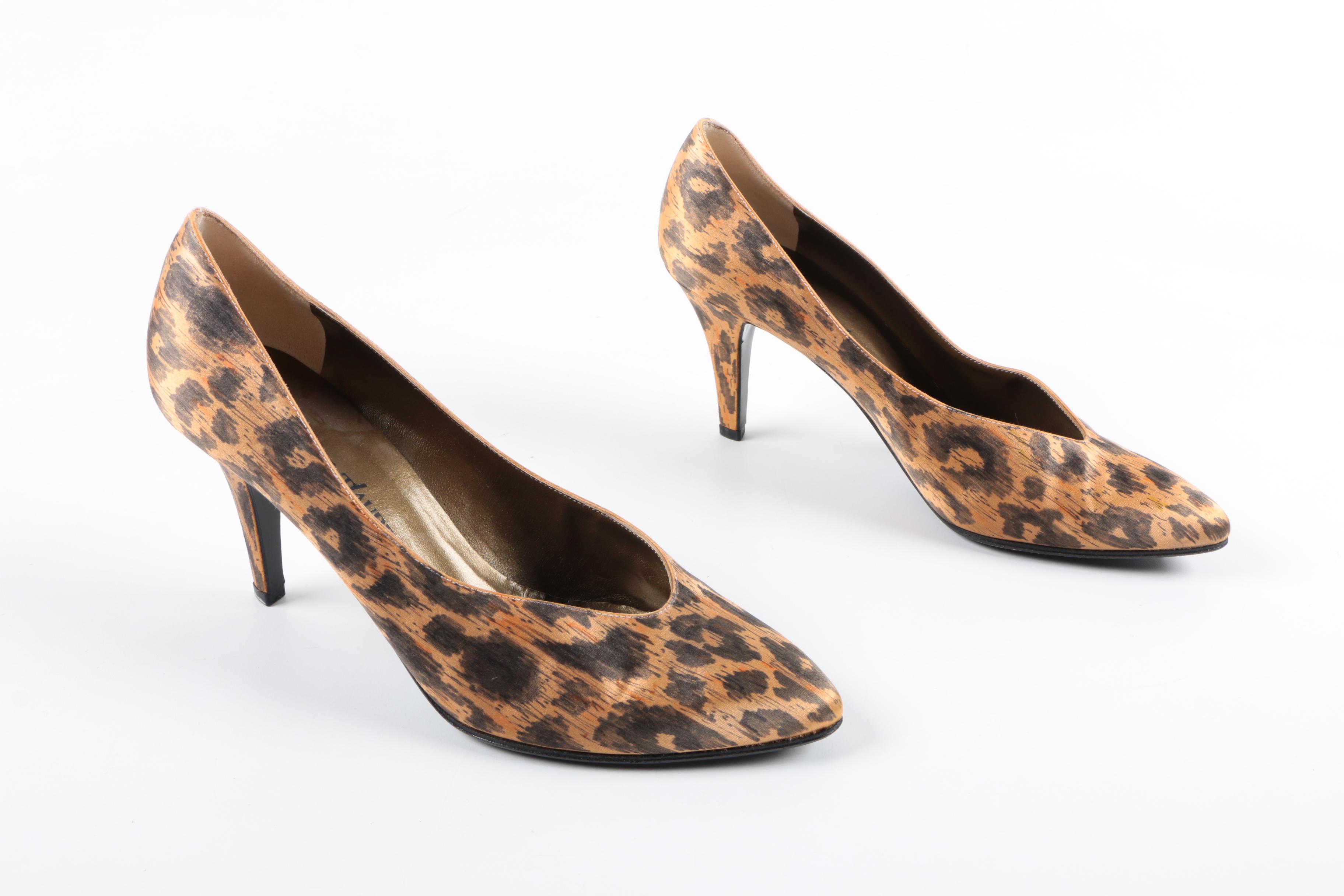 Yves Saint Laurent Cheetah Print Pumps