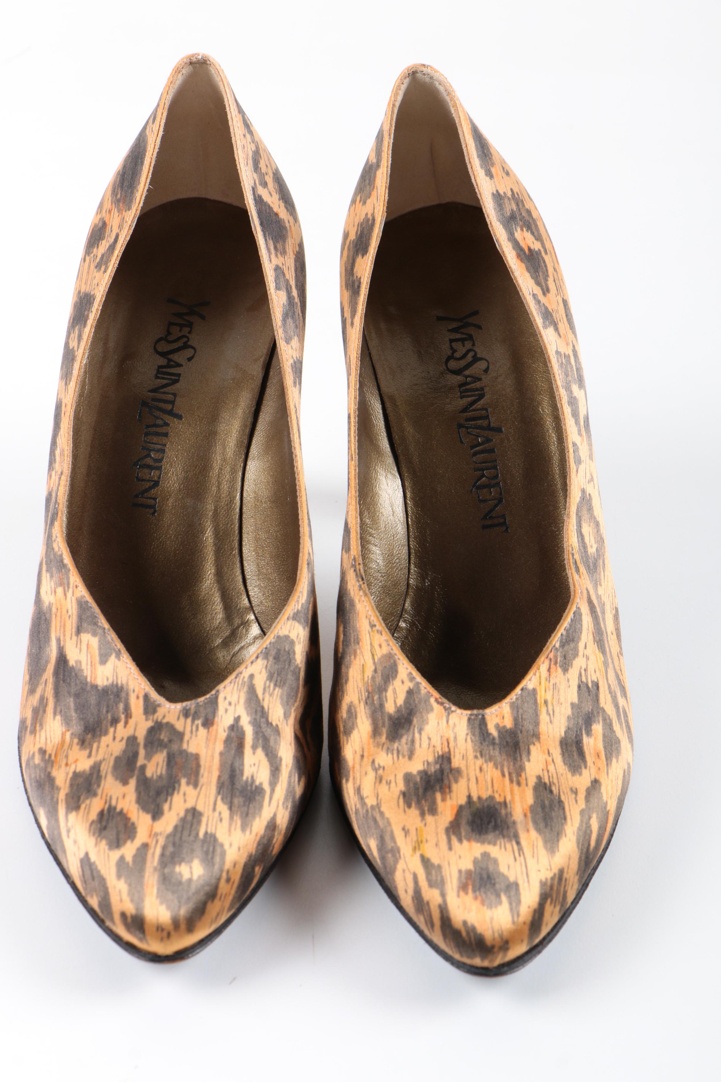 Yves Saint Laurent Cheetah Print Pumps