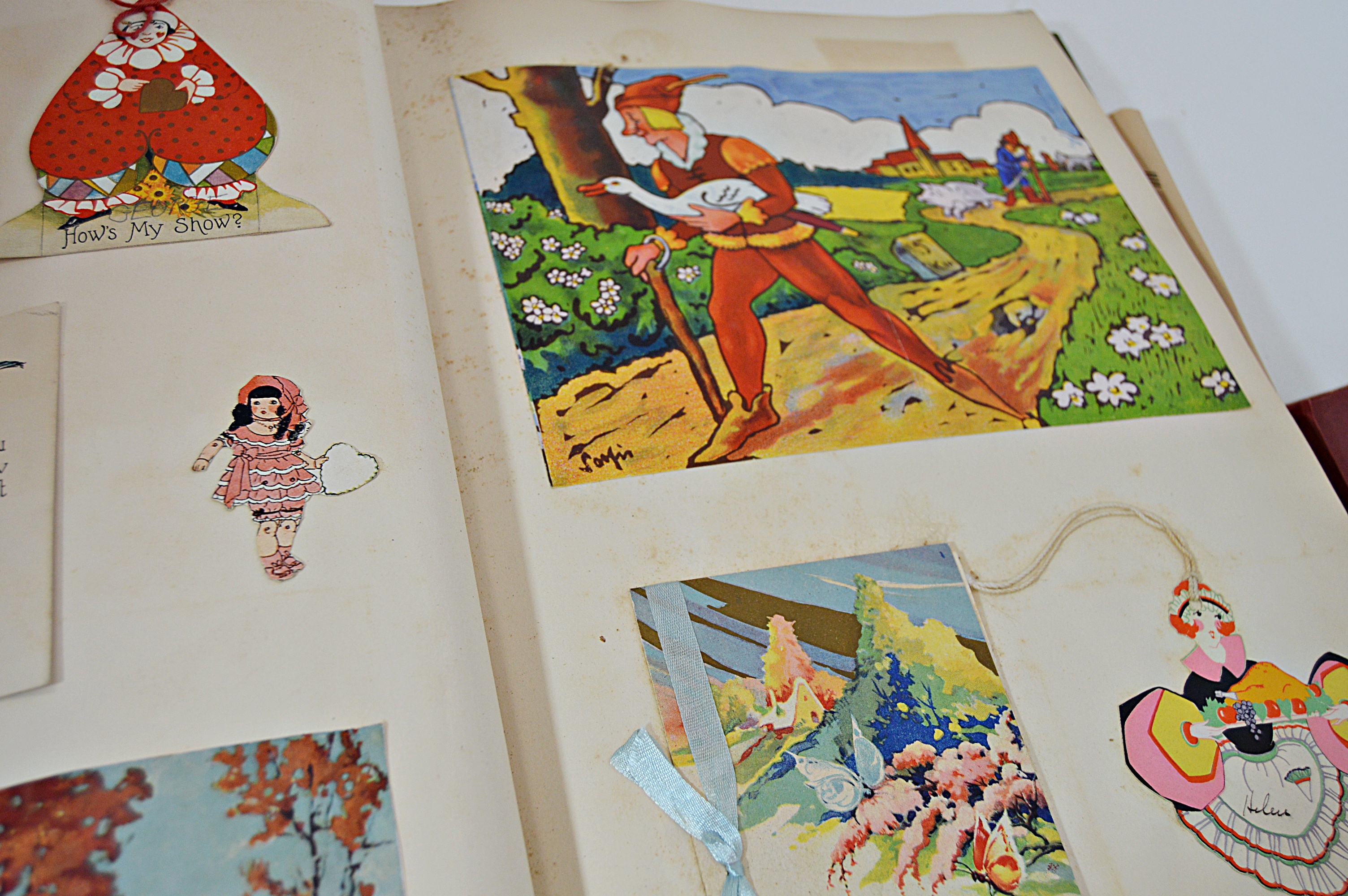 Vintage Scrapbooks with Pop-Up Valentines