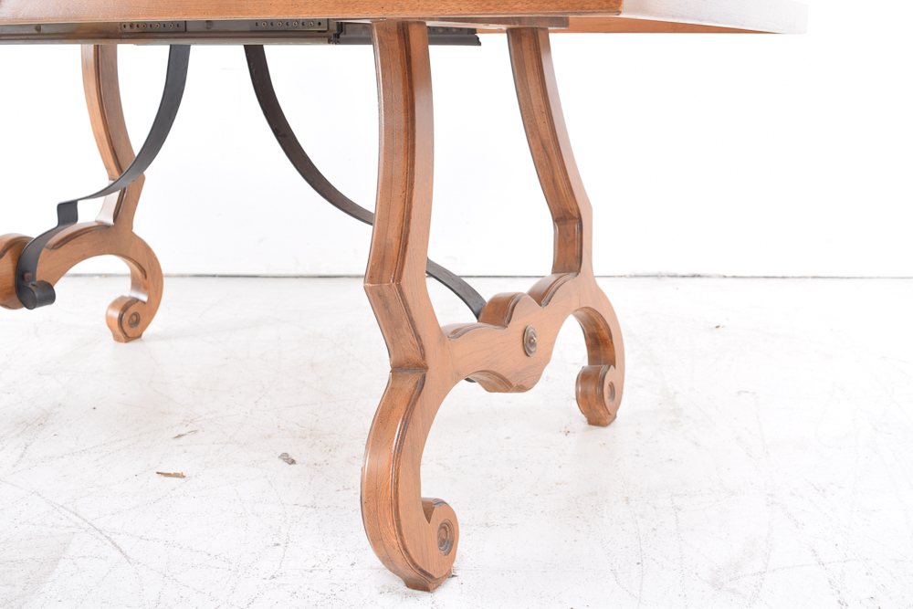 Mid-Century Expandable Dining Table by Thomasville