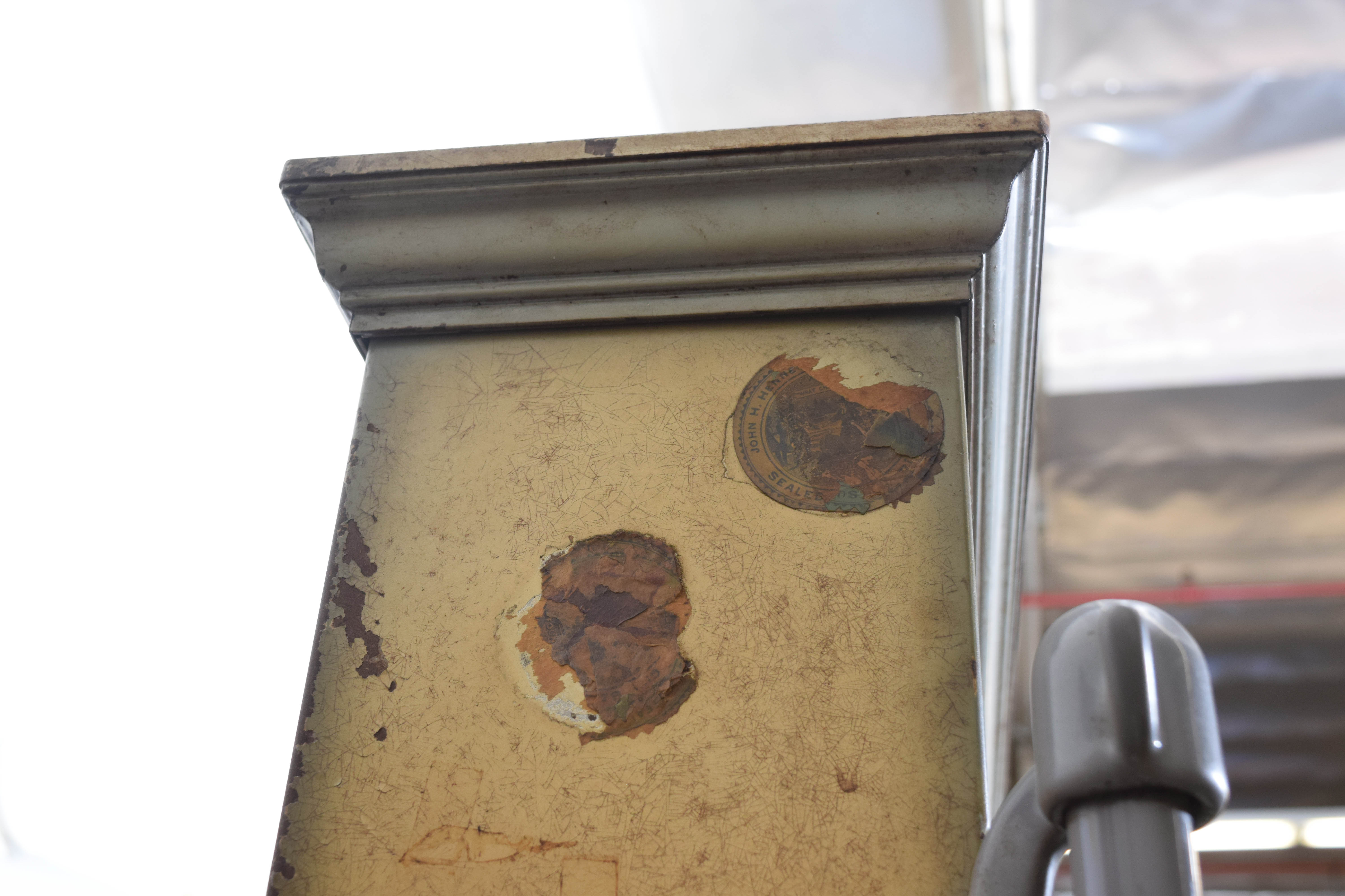 Vintage National Automatic Machines Company Model 50 Personal Weighing Device