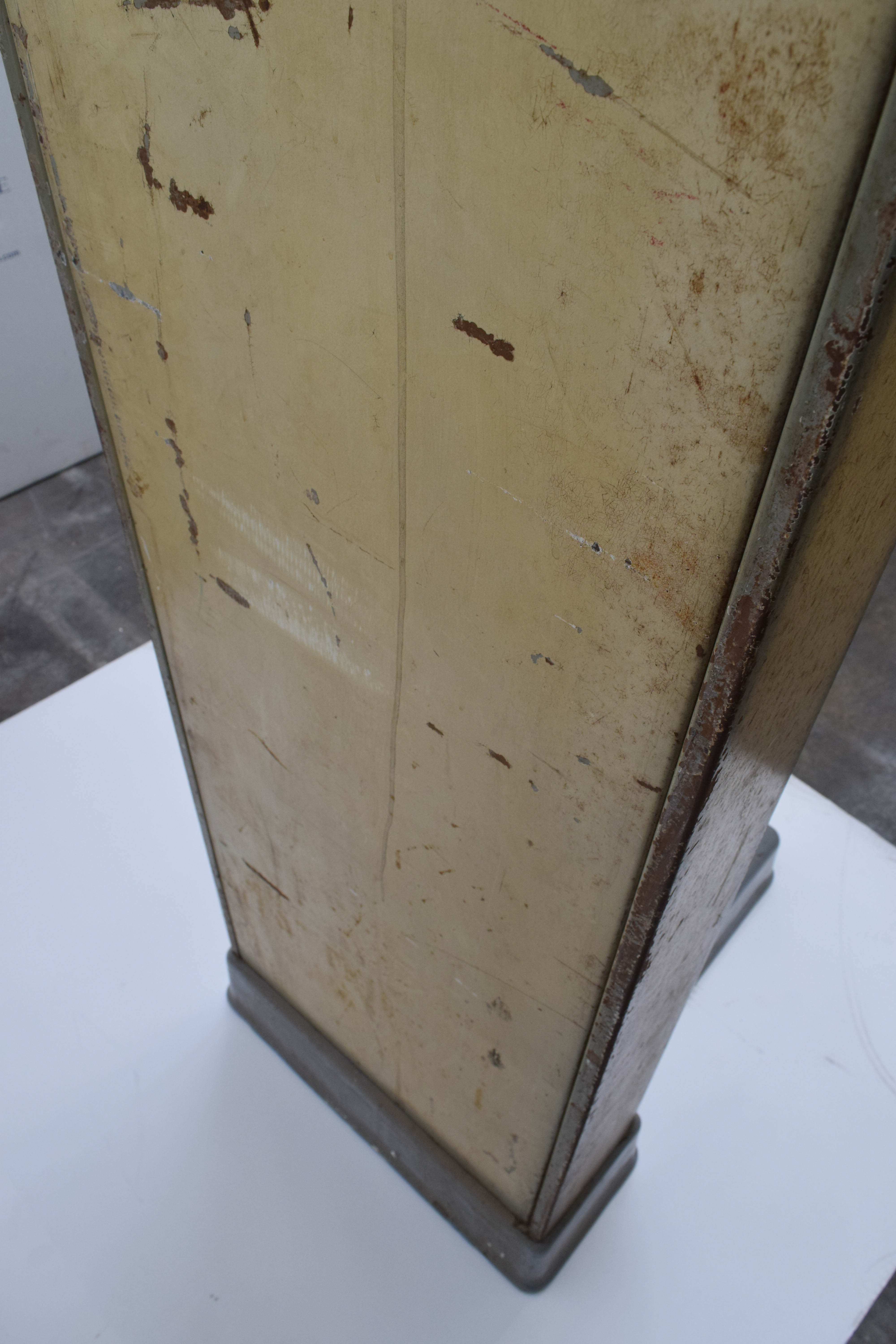 Vintage National Automatic Machines Company Model 50 Personal Weighing Device