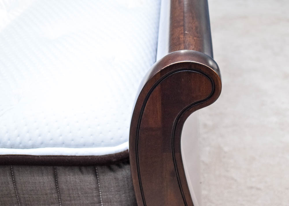 Havertys Orleans Collection King Sized Sleigh Bed