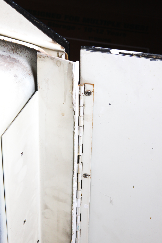 Vintage Three-Panel Medicine Cabinet by Dura Steel