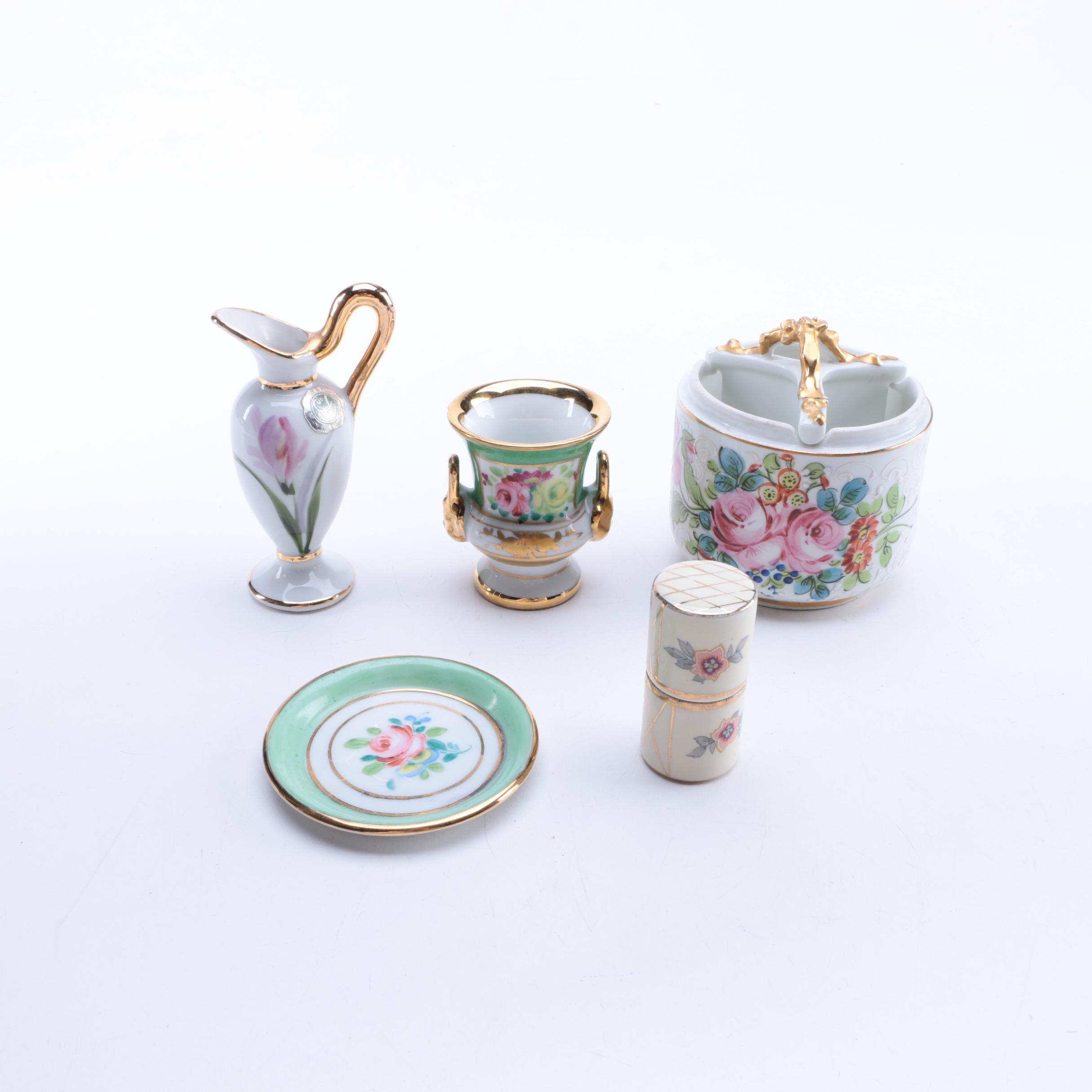 Assortment of Porcelain Vanity Décor