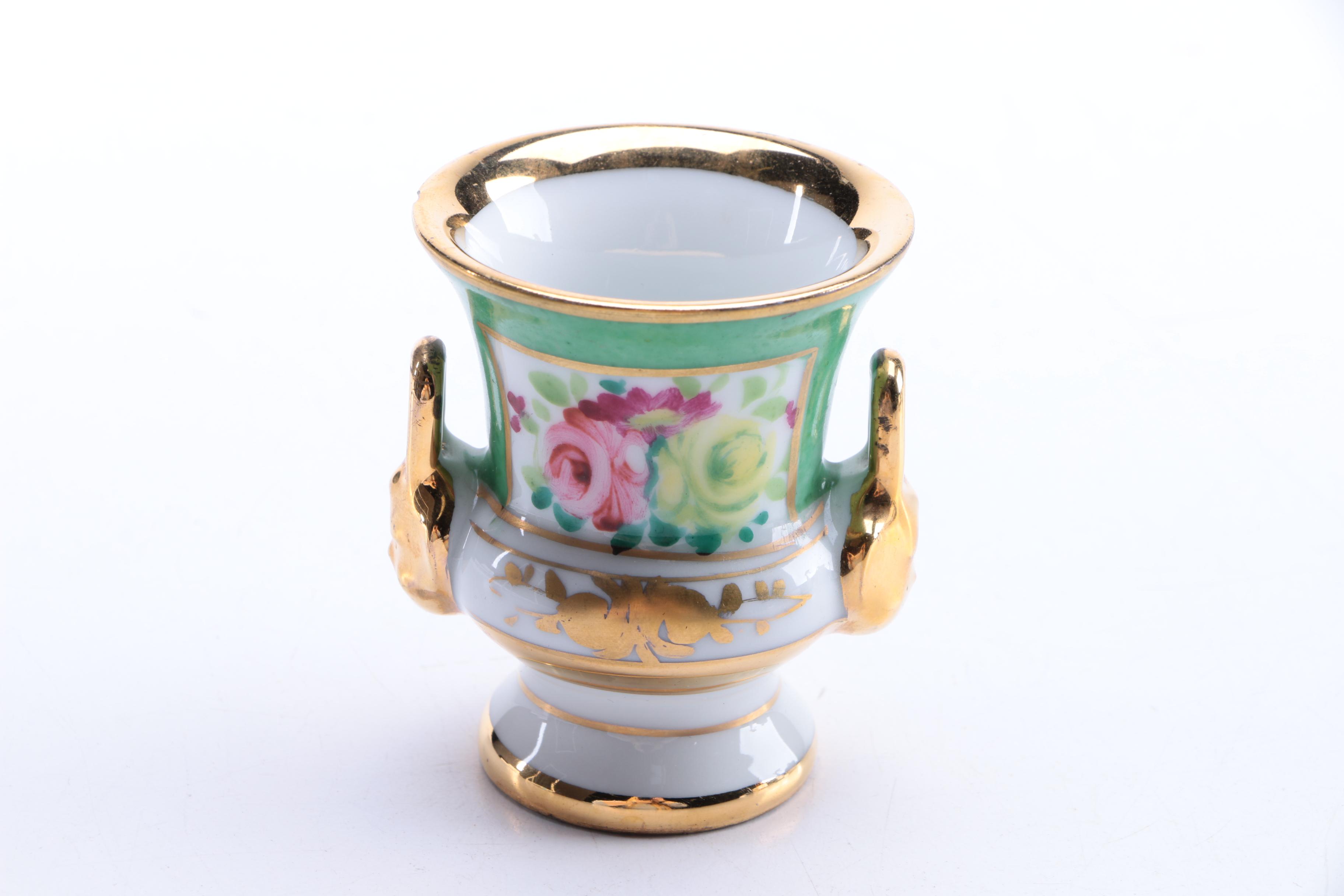 Assortment of Porcelain Vanity Décor