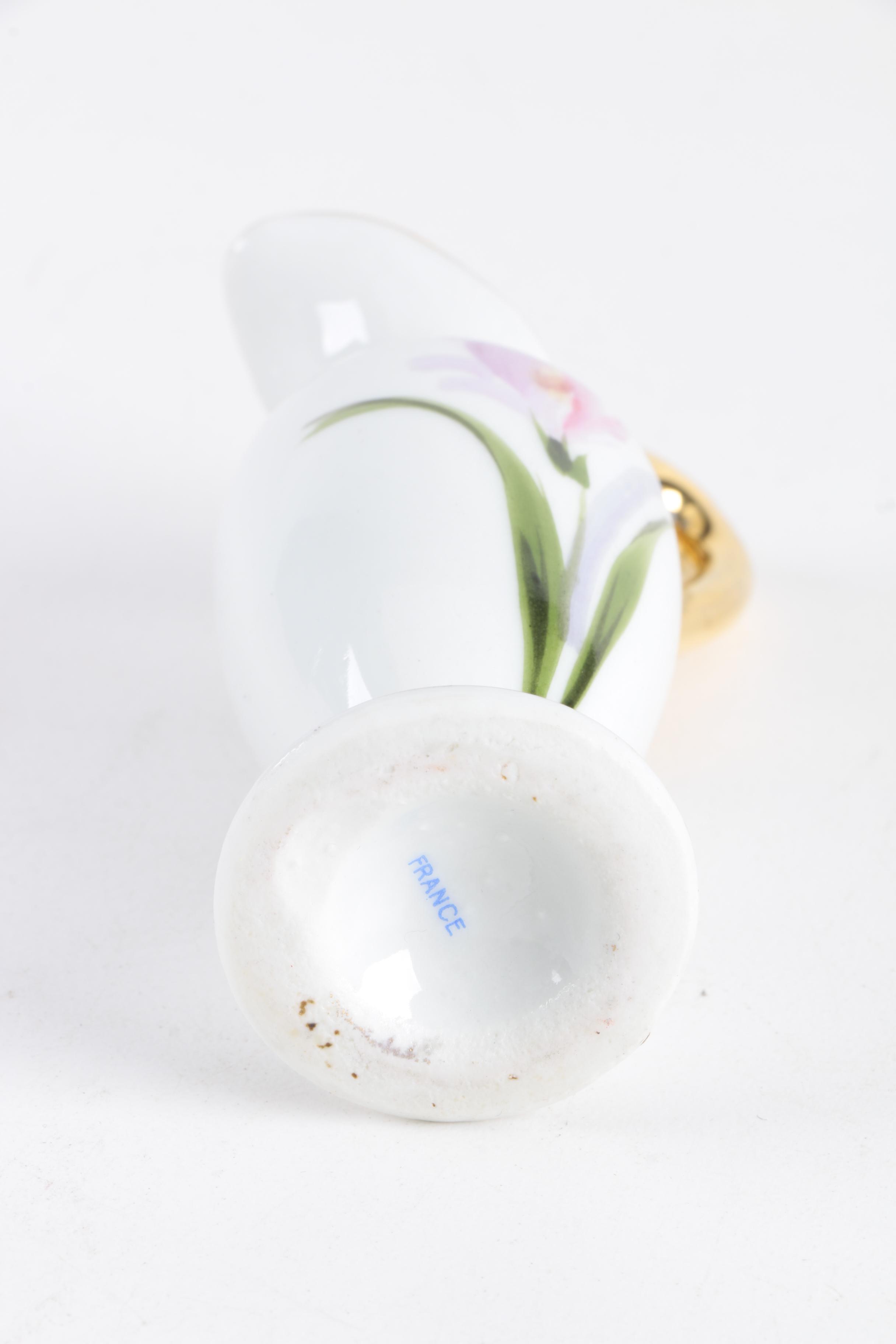 Assortment of Porcelain Vanity Décor