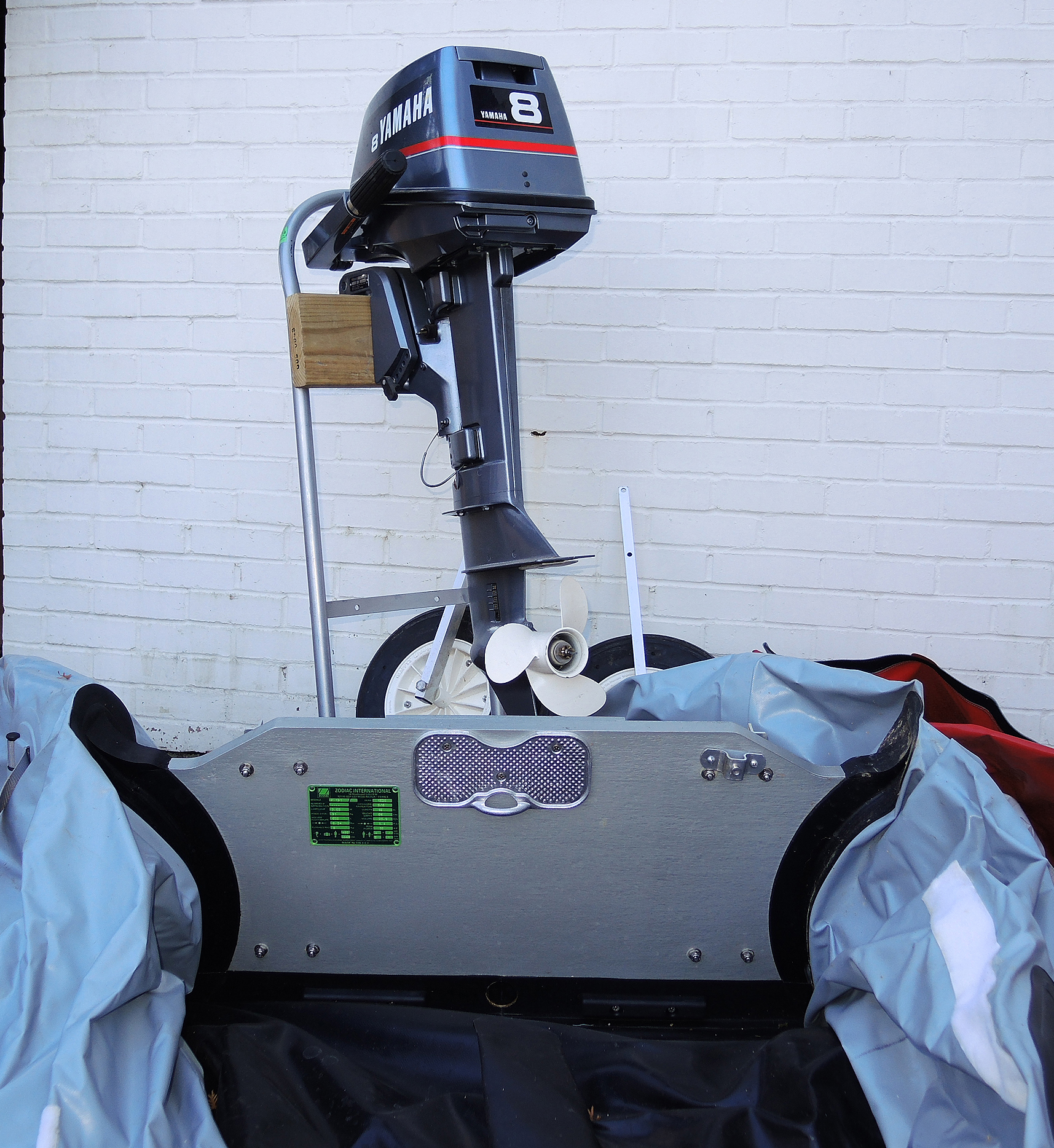 Pisces by Zodiac Boat 131 With Yamaha Motor and Accessories