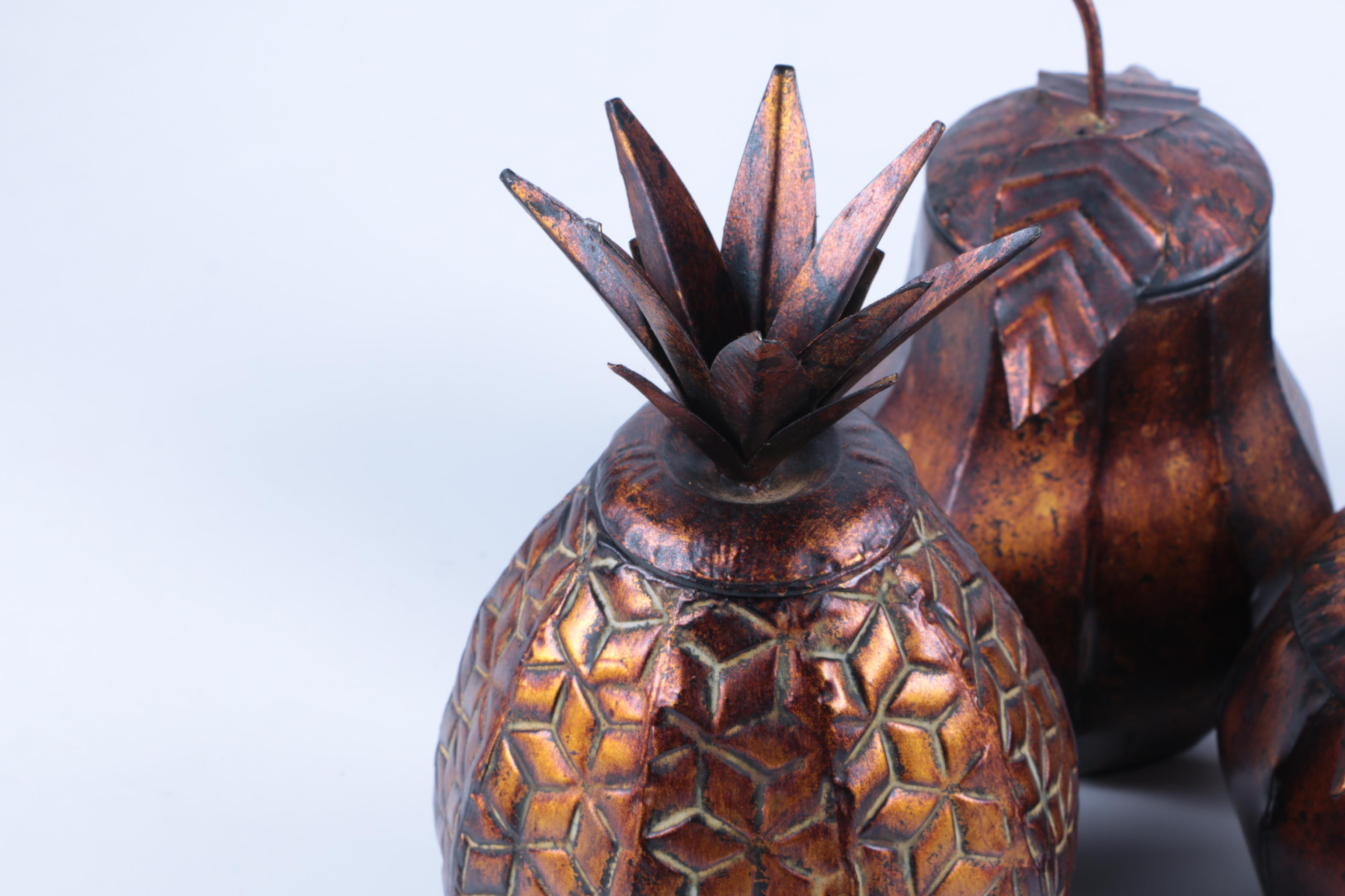 Metal Fruit Collection with Tray