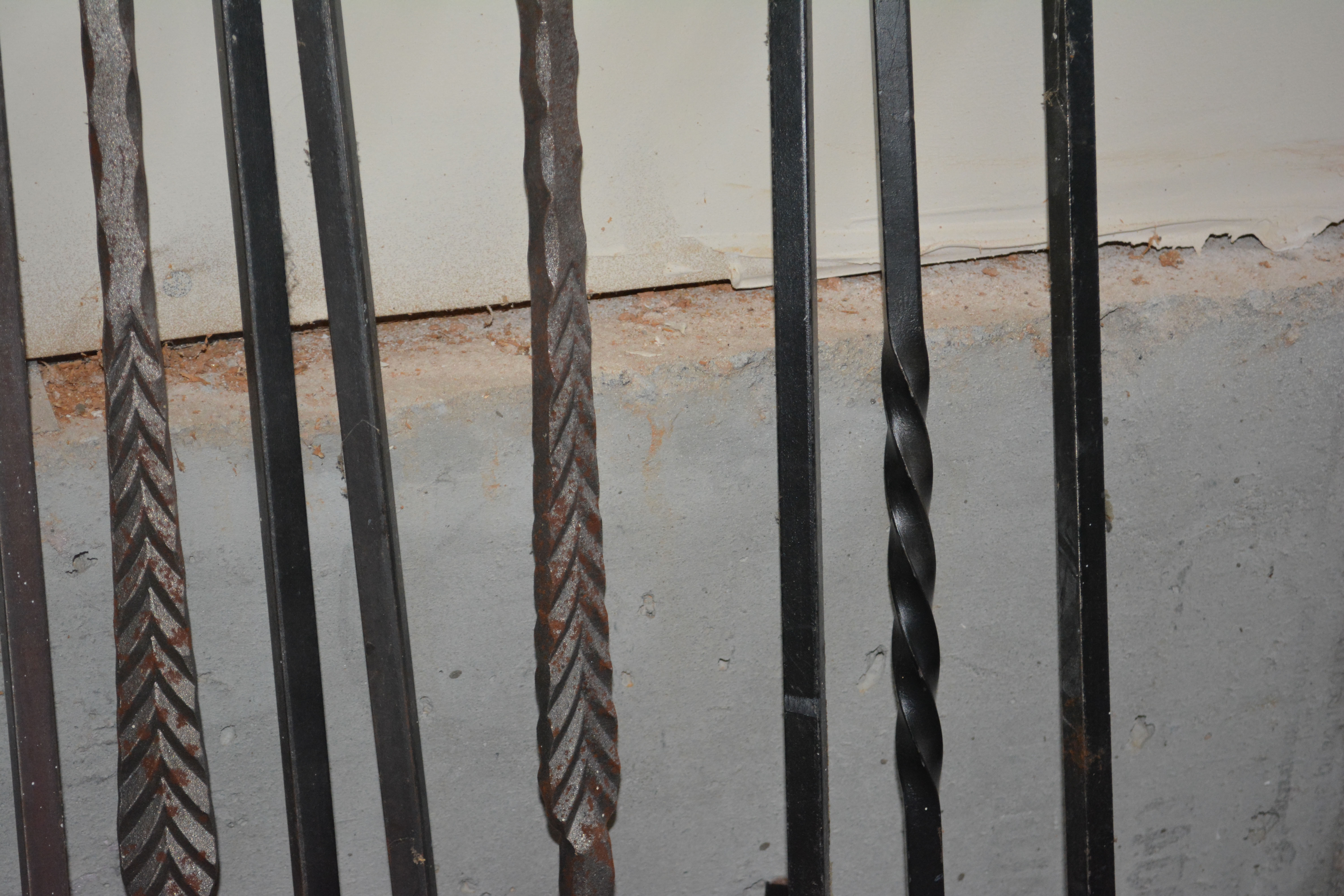 Banister Pieces and Railing Spindles