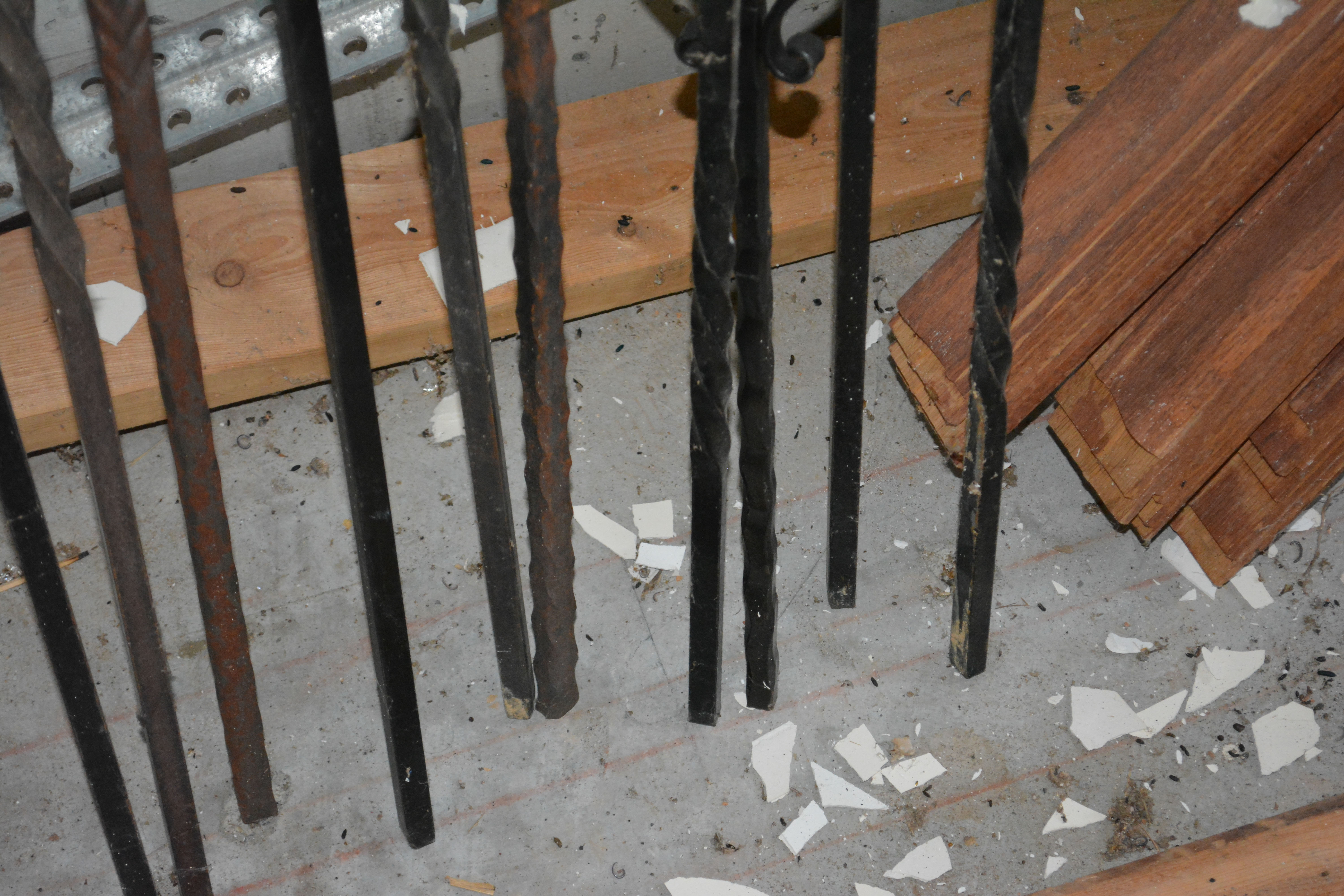 Banister Pieces and Railing Spindles