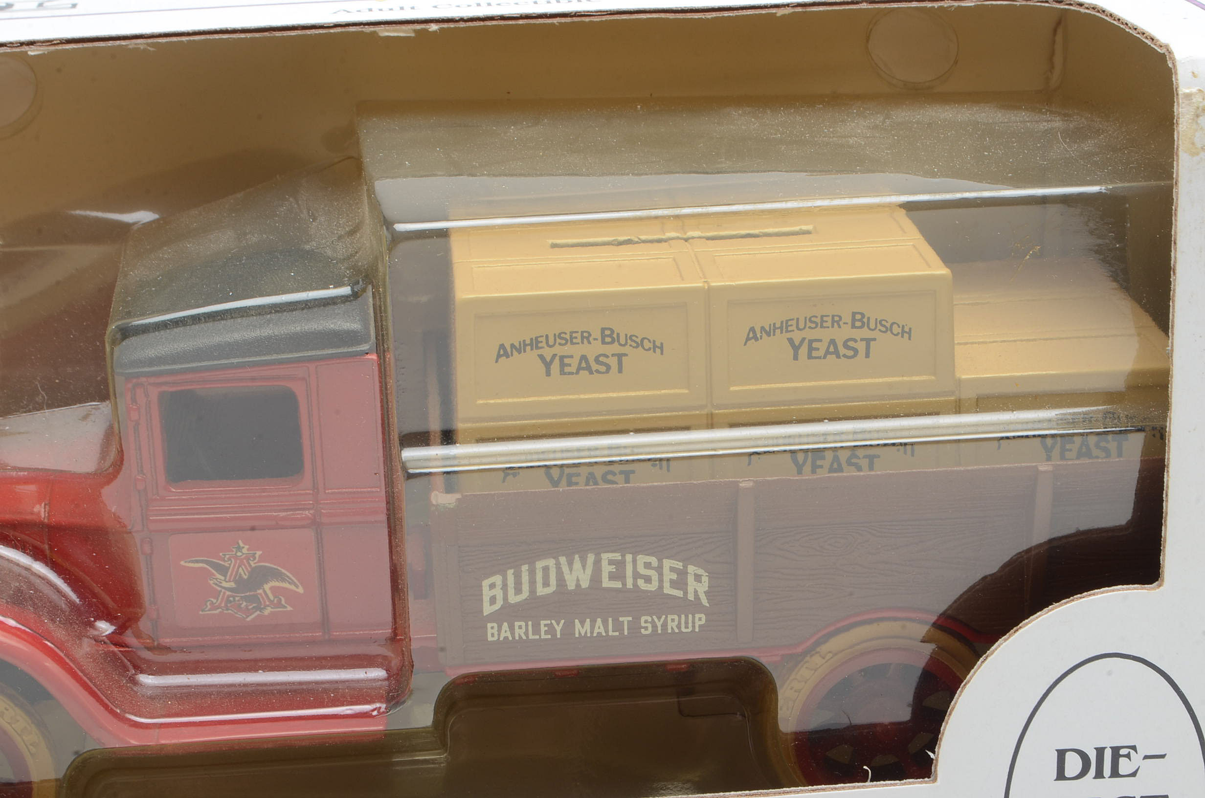 Ertl Die Cast Budweiser Coin Bank