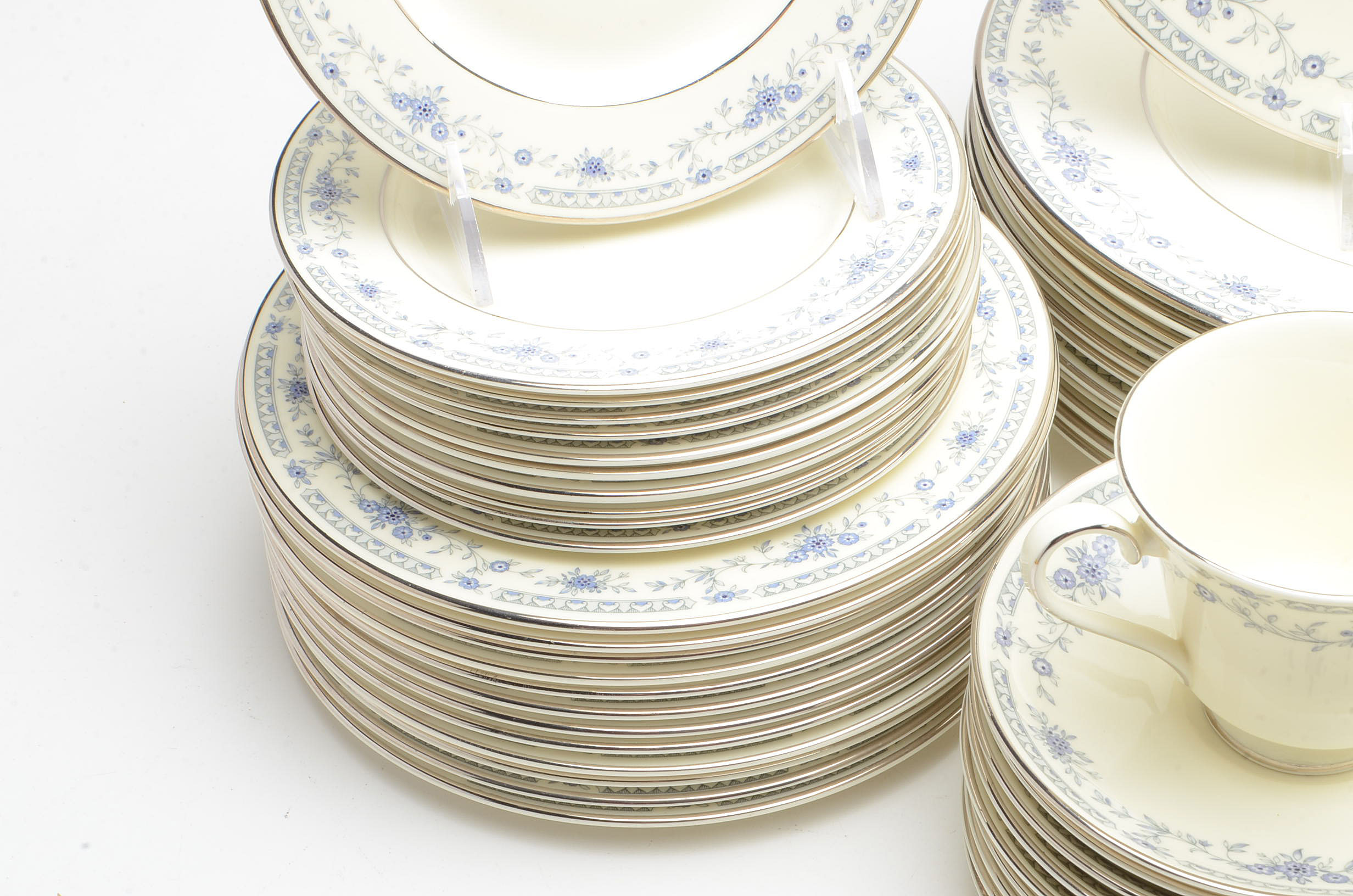 Minton "Bellemeade" Pattern Bone China Dinner Service