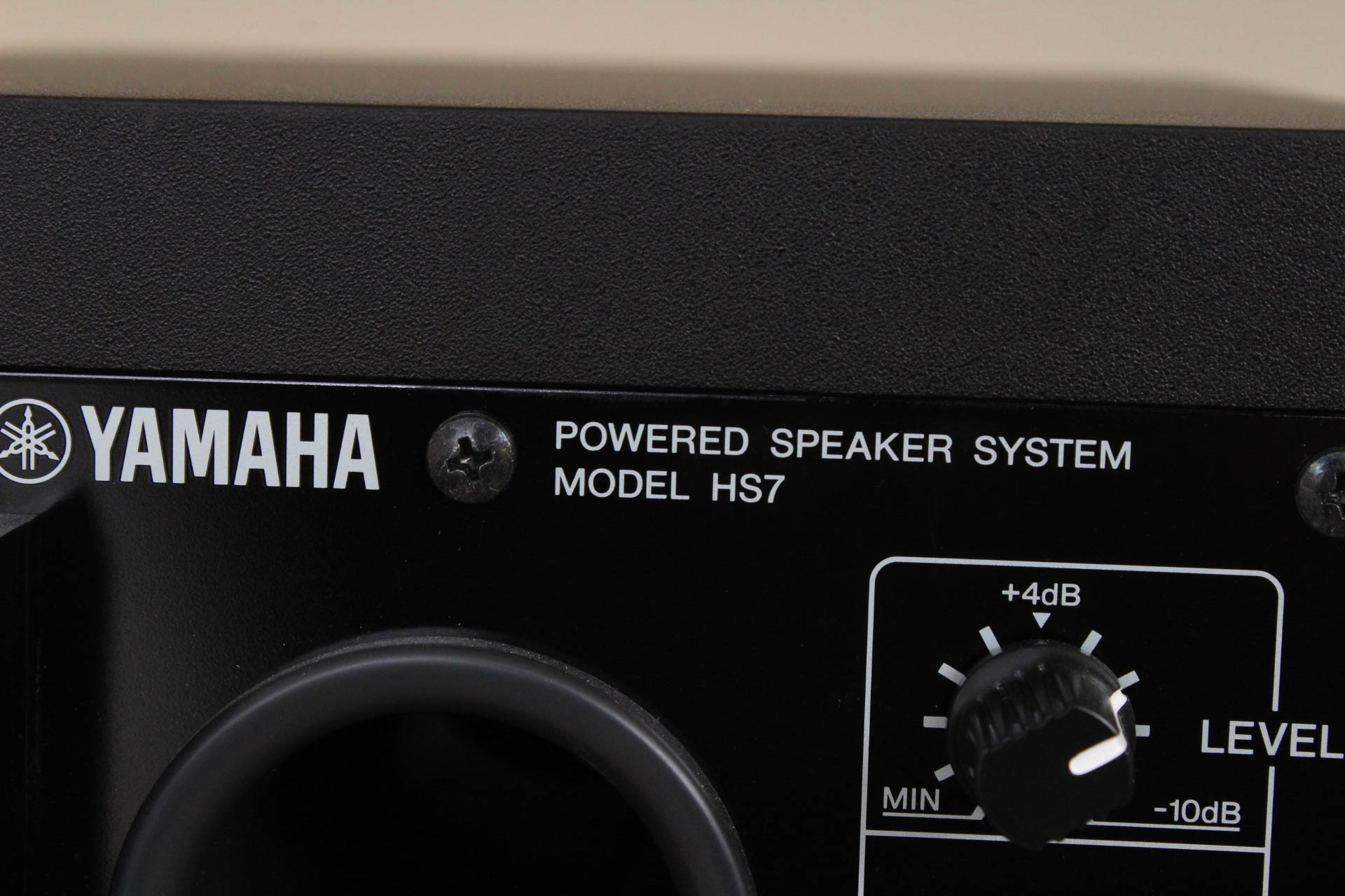 Yamaha Speakers with Stand