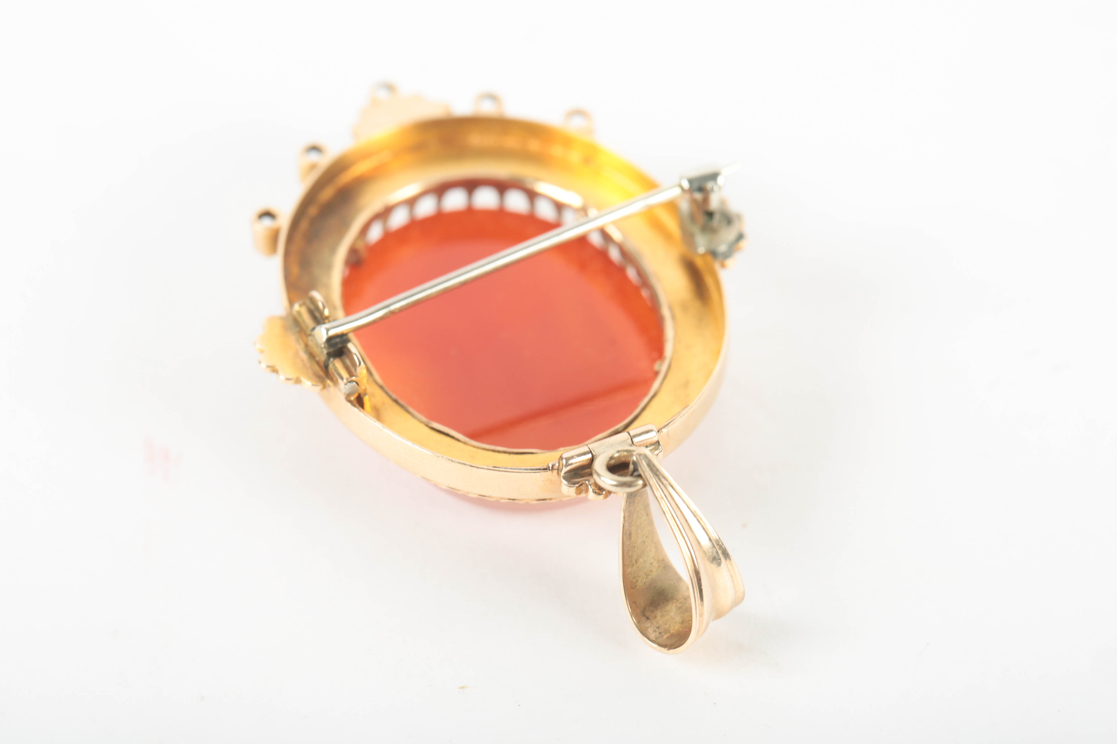 14K Gold and Cameo Pendant Brooch