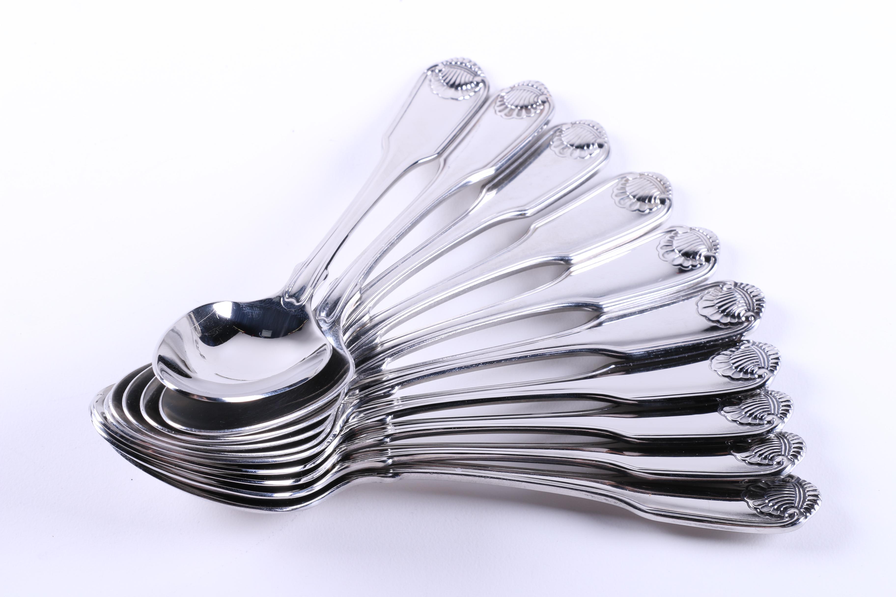 Oneida "Silver Shell" Silver Plate Flatware Set