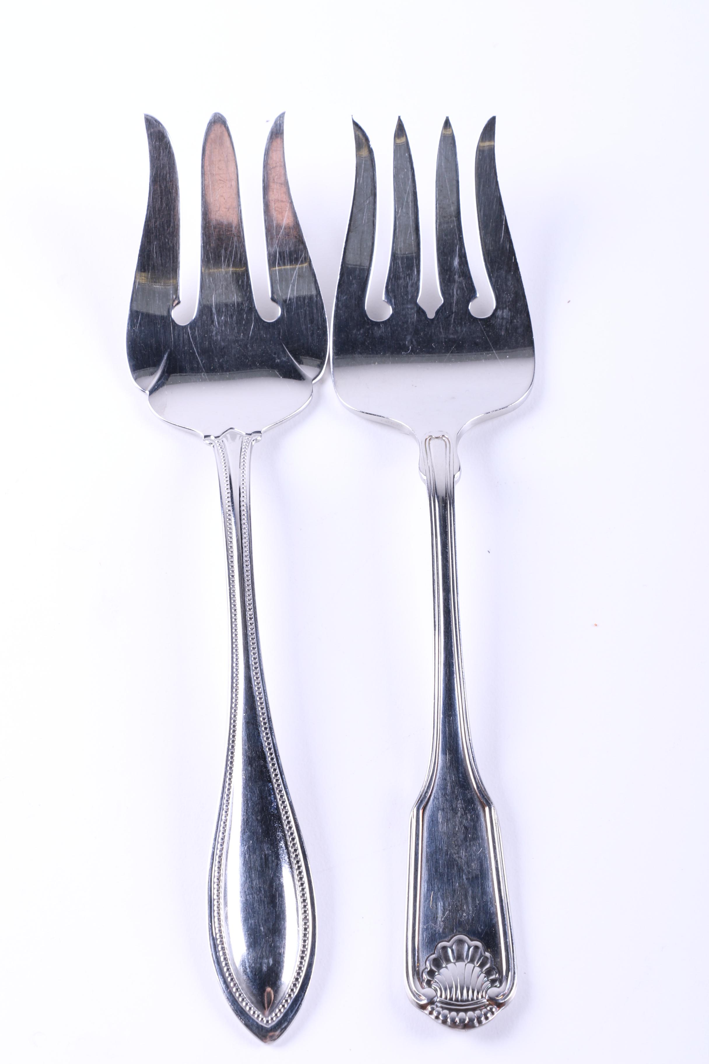 Oneida "Silver Shell" Silver Plate Flatware Set
