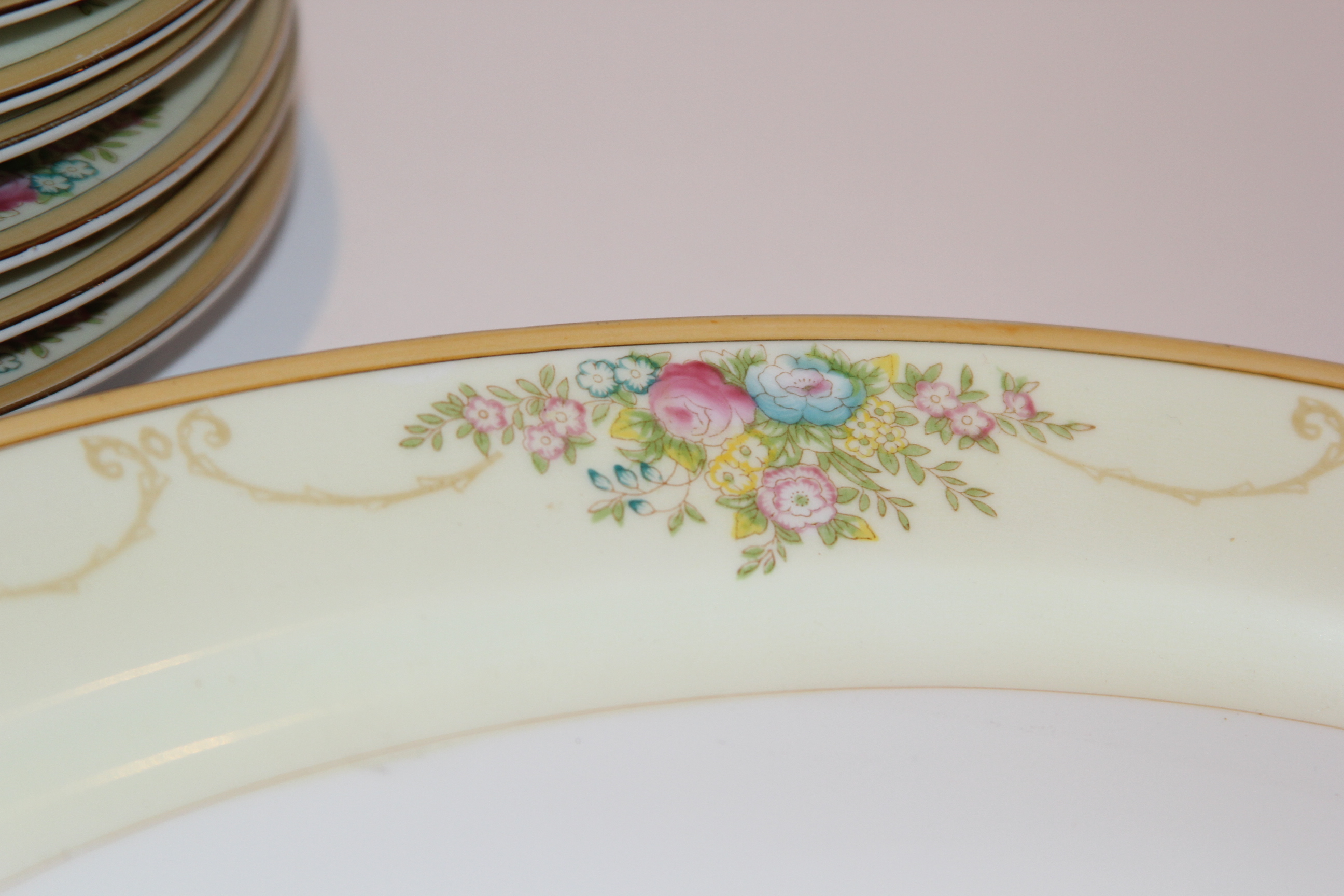 Meito China Handpainted Porcelain Serveware Set