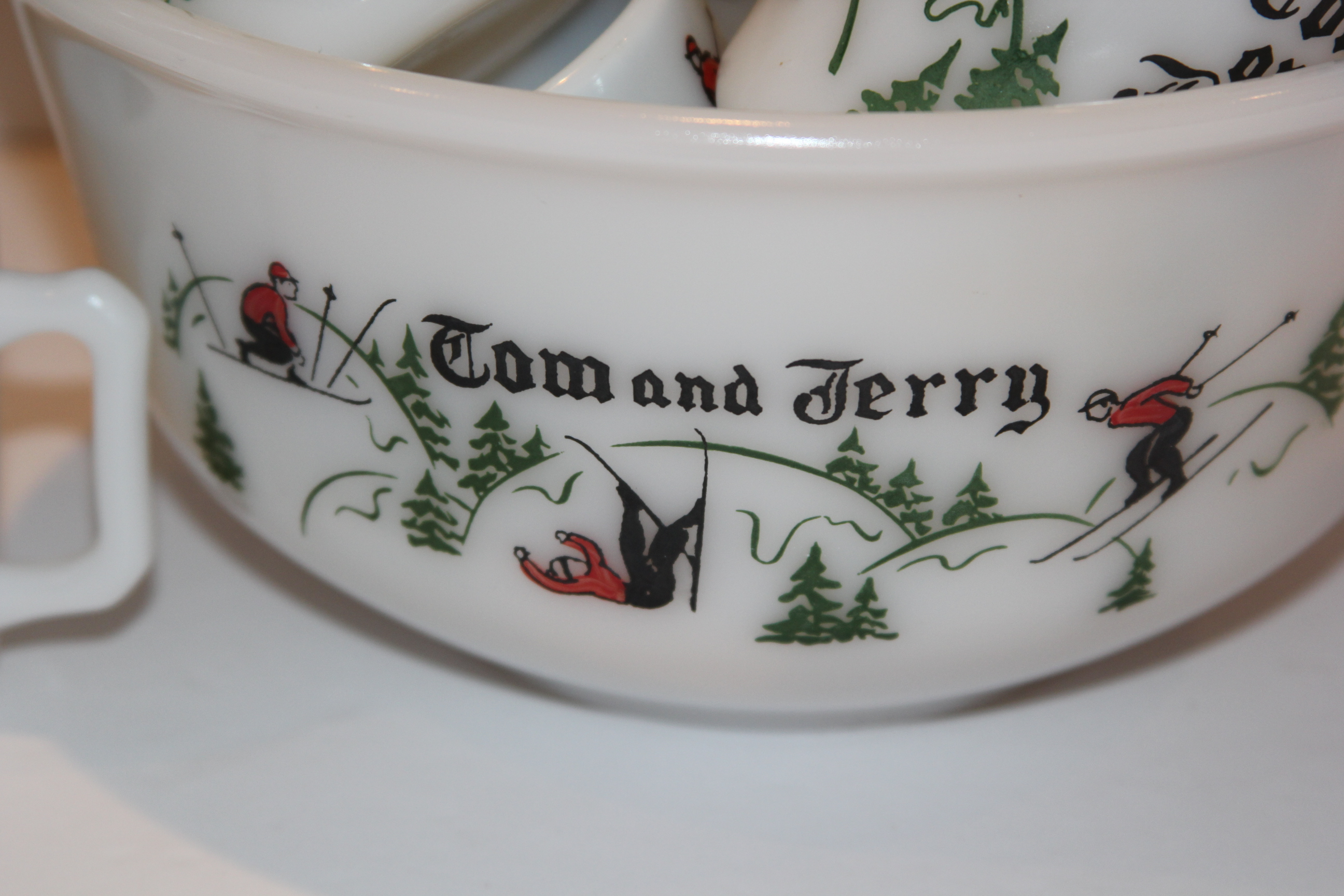1930s Handpainted Tom & Jerry Milk Glass Bowl & Glasses