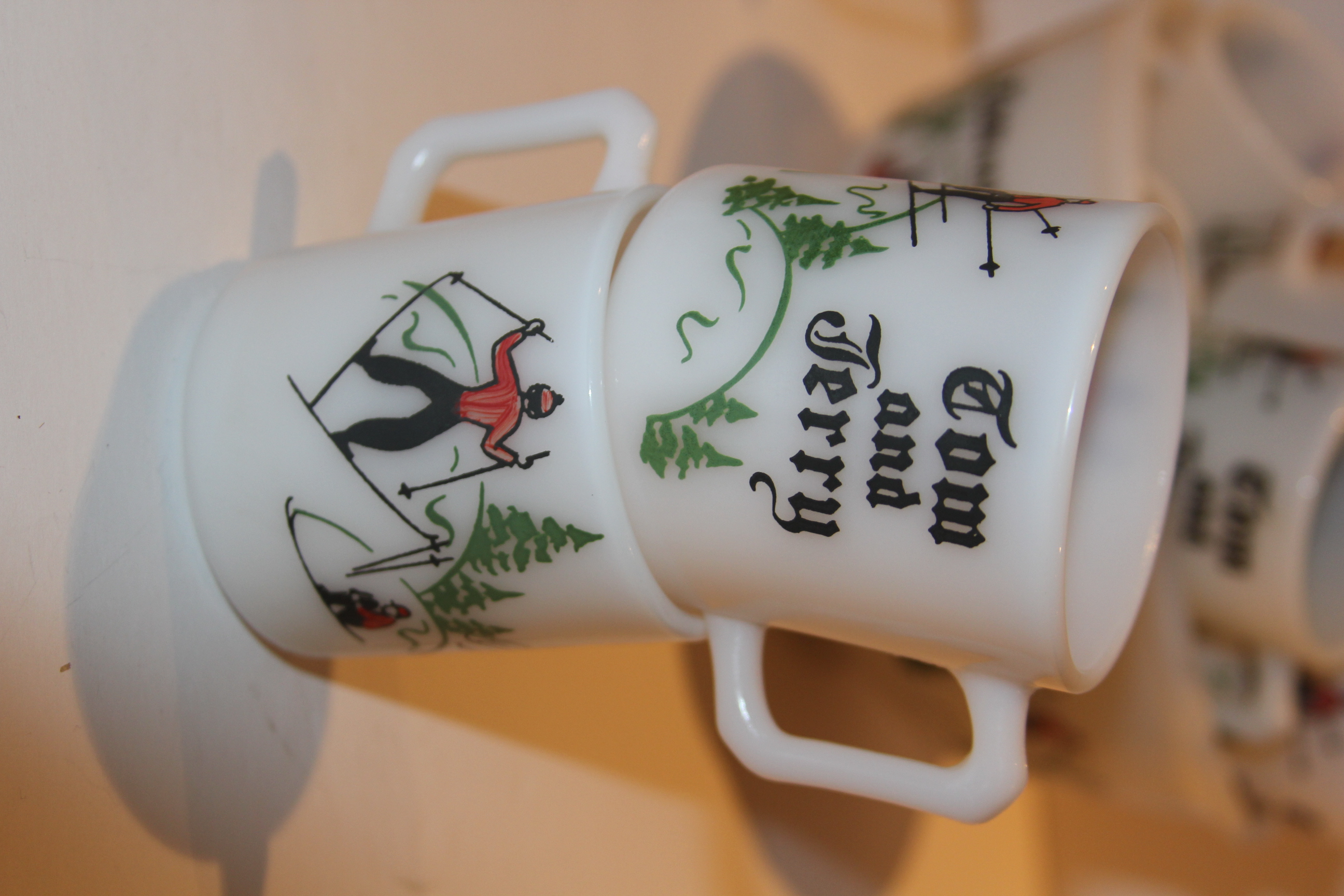 1930s Handpainted Tom & Jerry Milk Glass Bowl & Glasses