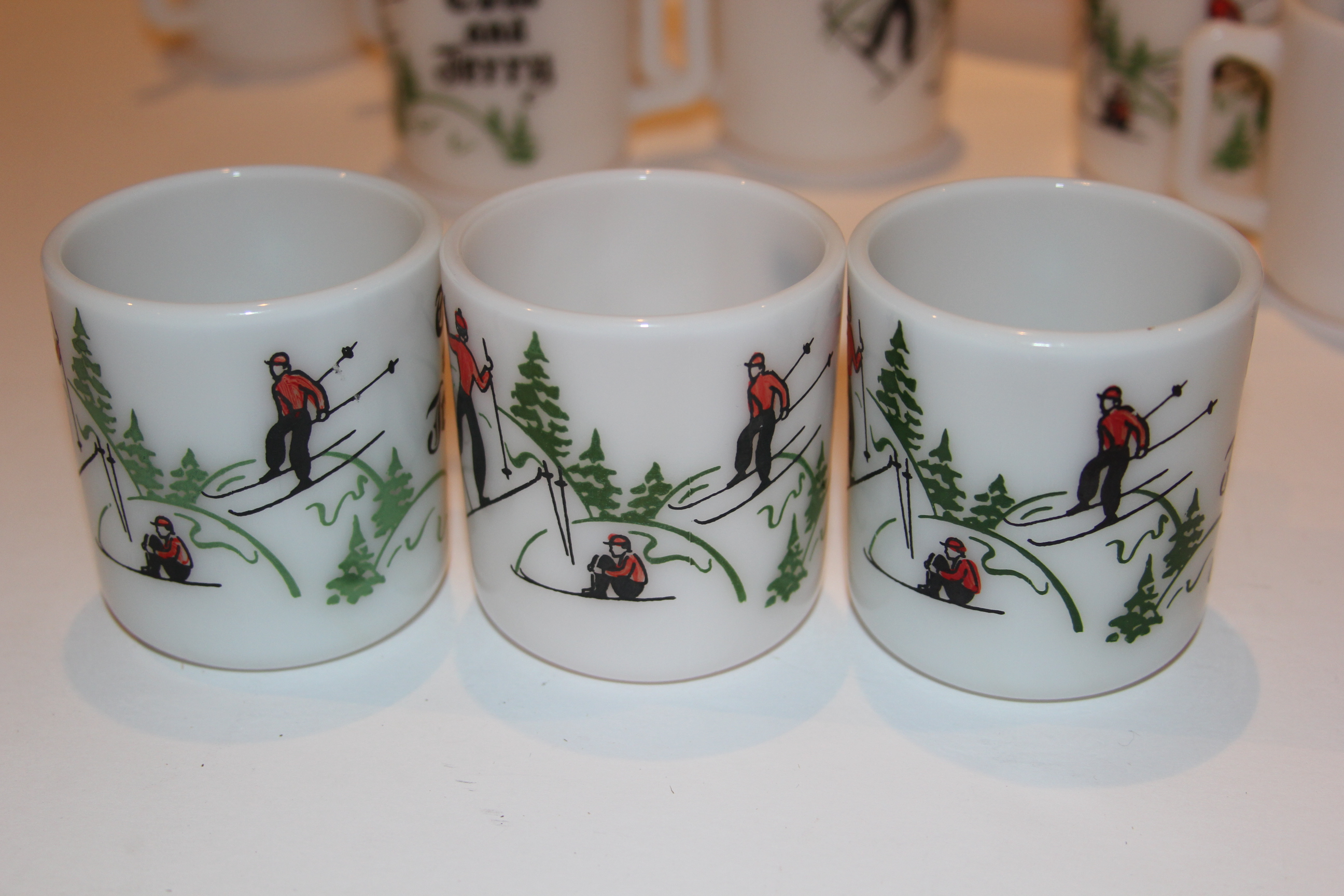 1930s Handpainted Tom & Jerry Milk Glass Bowl & Glasses