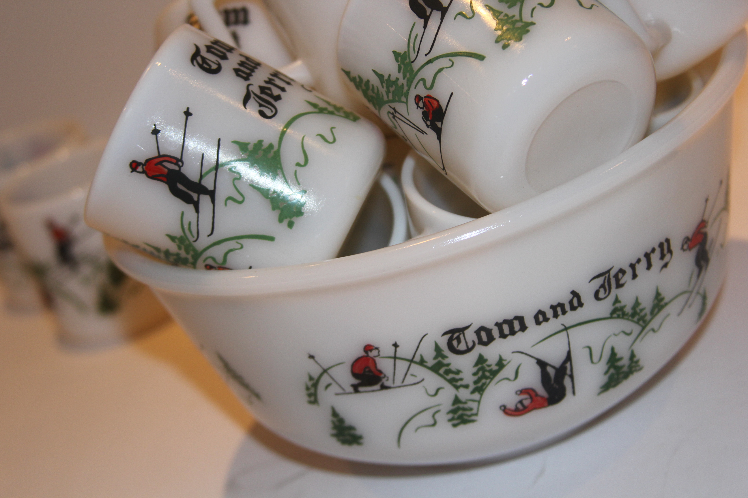1930s Handpainted Tom & Jerry Milk Glass Bowl & Glasses