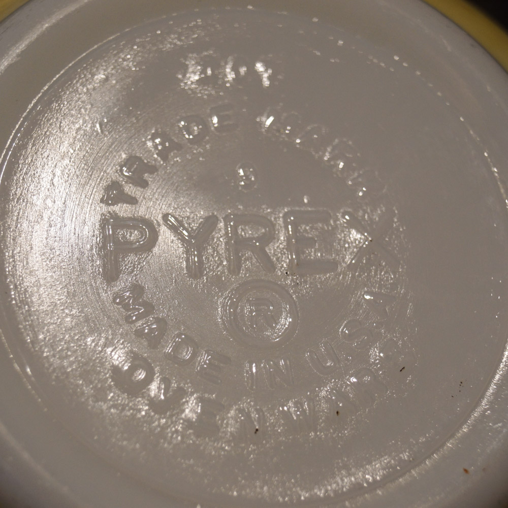 Vintage Pyrex Mixing Bowls
