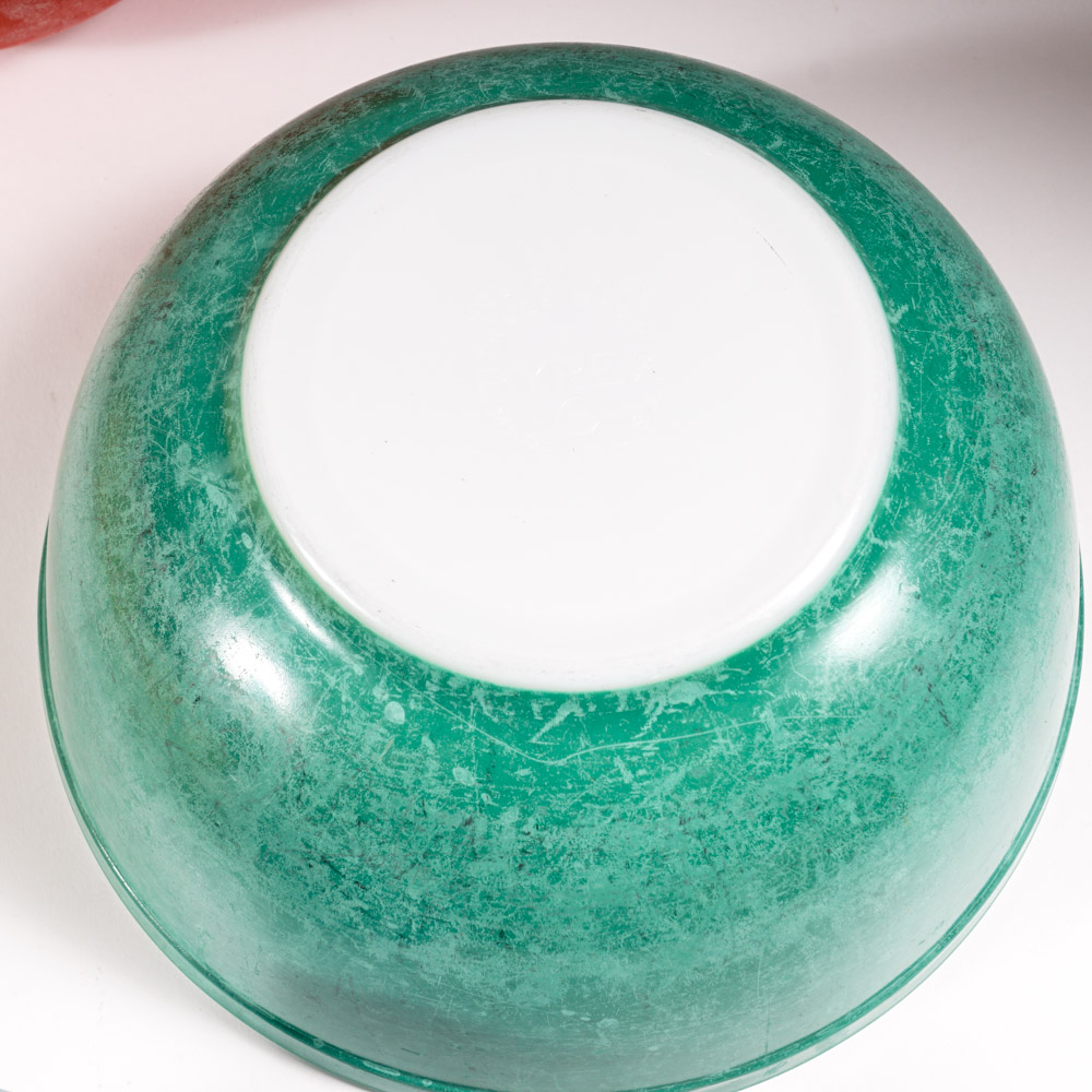 Vintage Pyrex Mixing Bowls