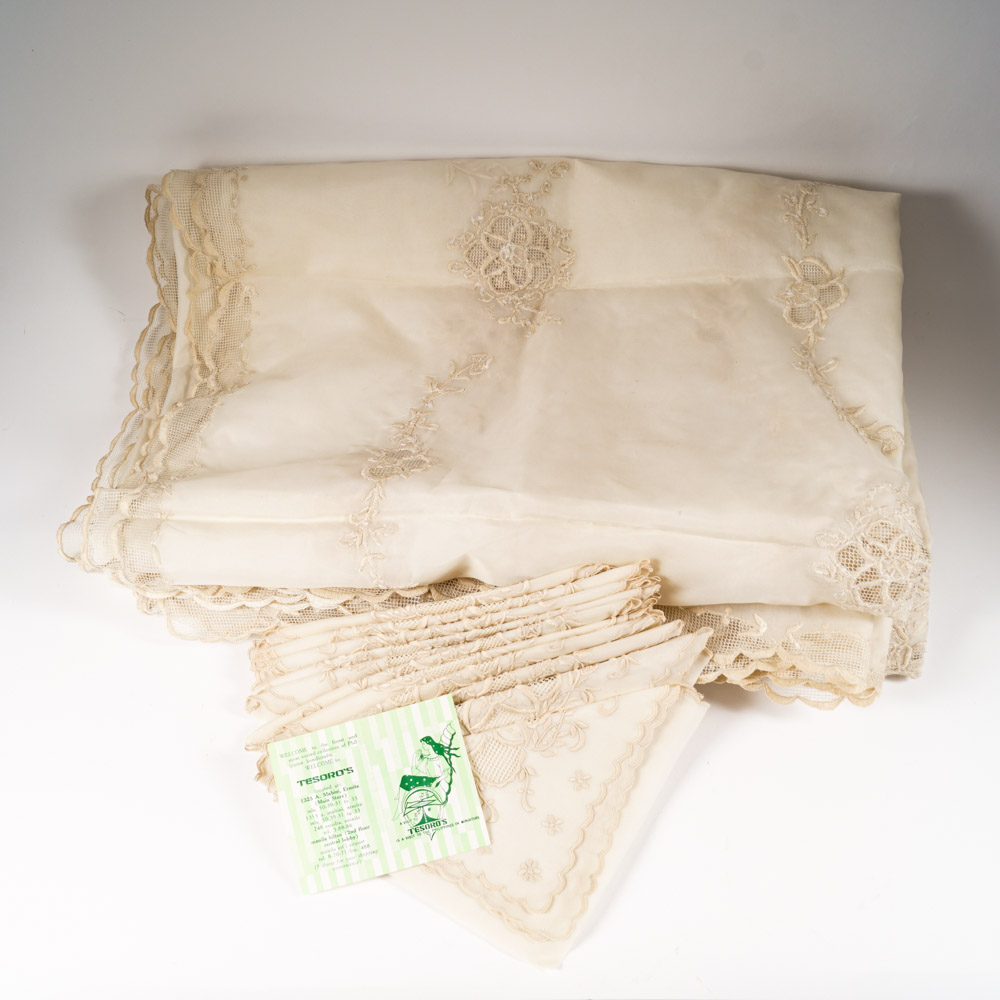 Hand-Crafted Jusi Lace Tablecloth and Napkins From the Philippines