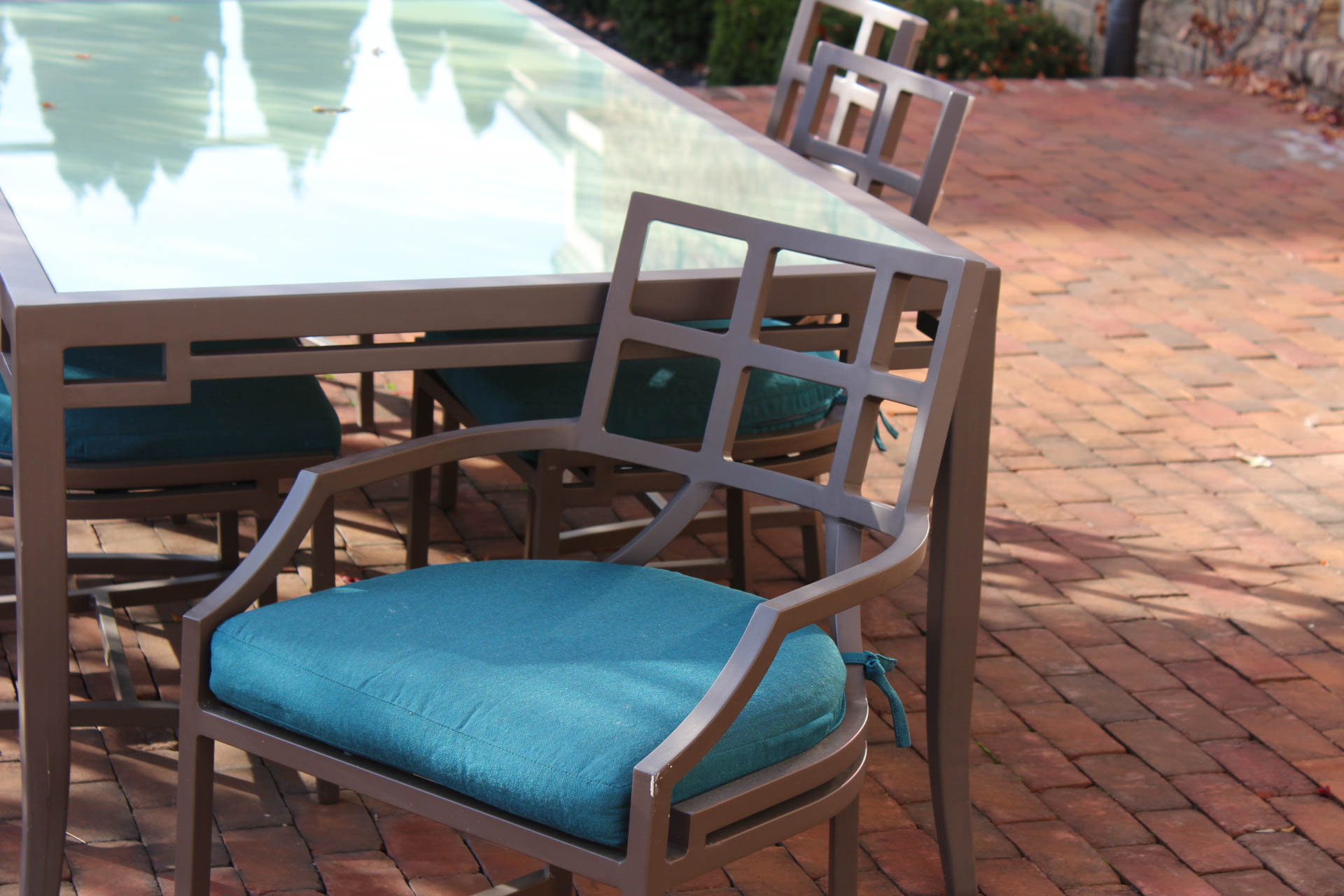 Lane Venture Patio Table with Chairs