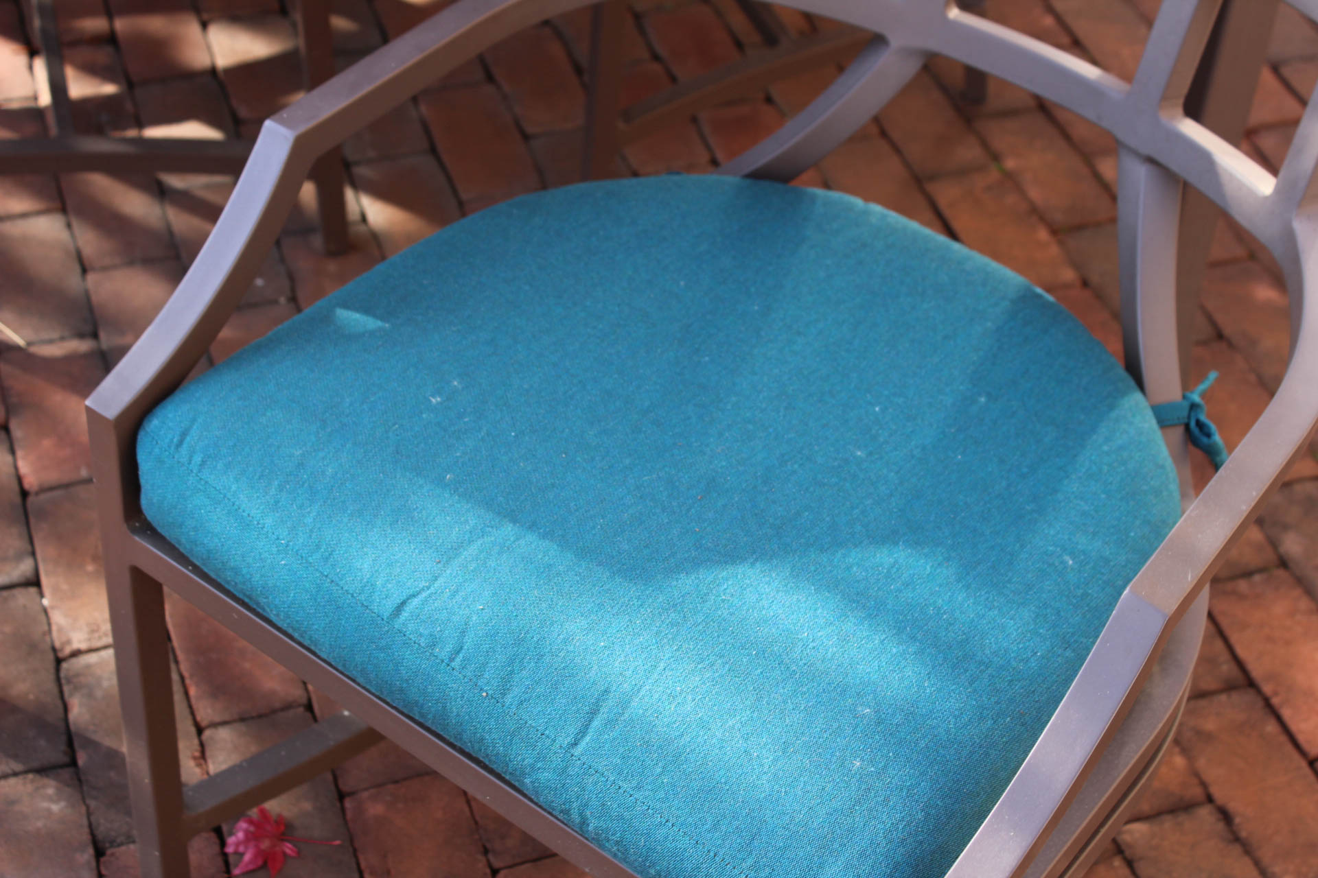 Lane Venture Patio Table with Chairs