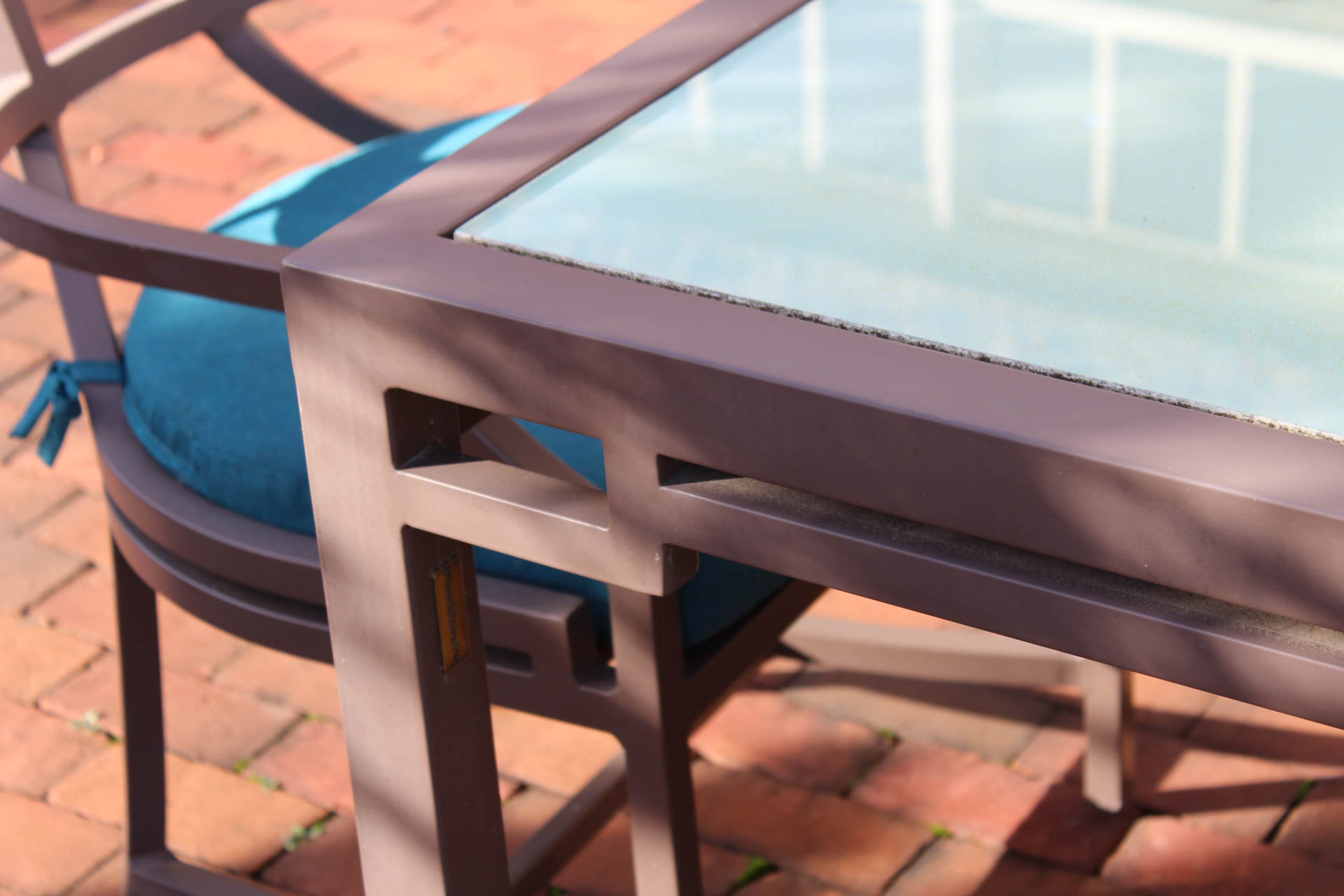 Lane Venture Patio Table with Chairs