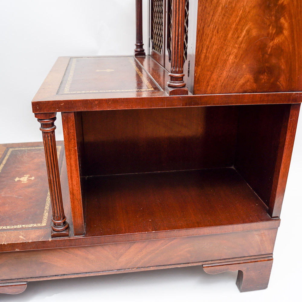 Vintage Regency Style Mahogany Bed Step End Table
