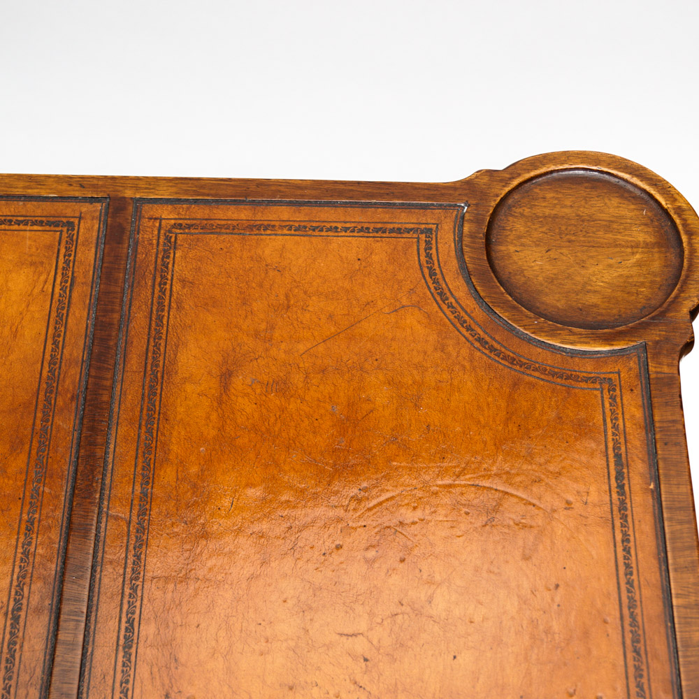 Georgian Style Mahogany Paw Foot Coffee Table with Leather Top