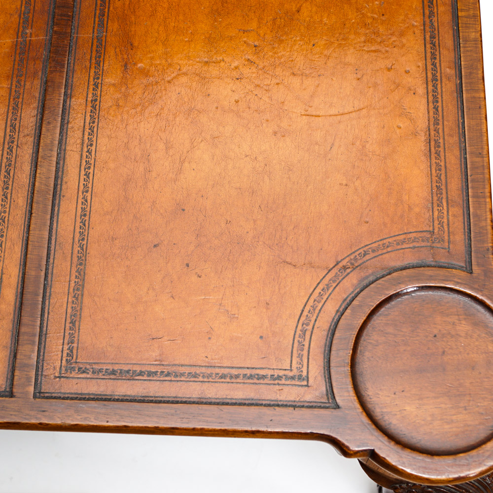 Georgian Style Mahogany Paw Foot Coffee Table with Leather Top