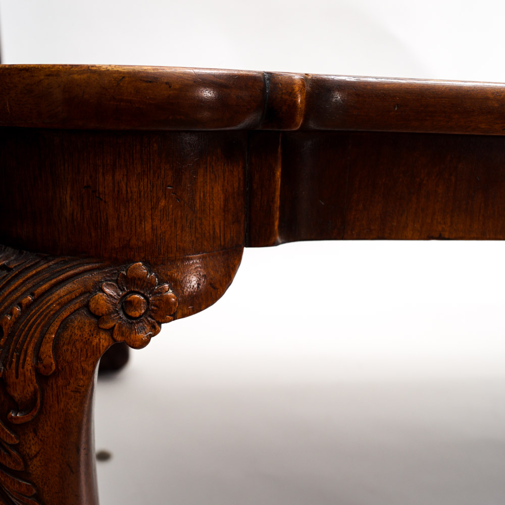 Georgian Style Mahogany Paw Foot Coffee Table with Leather Top