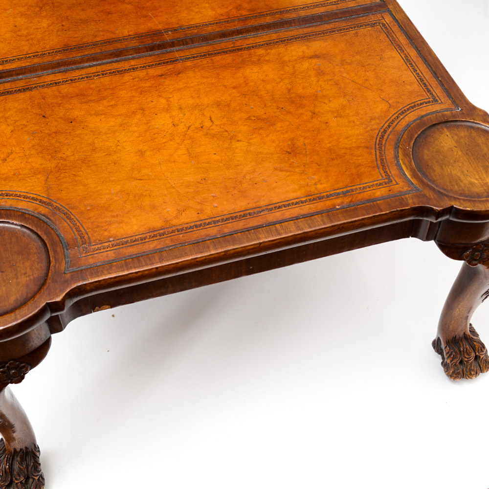 Georgian Style Mahogany Paw Foot Coffee Table with Leather Top