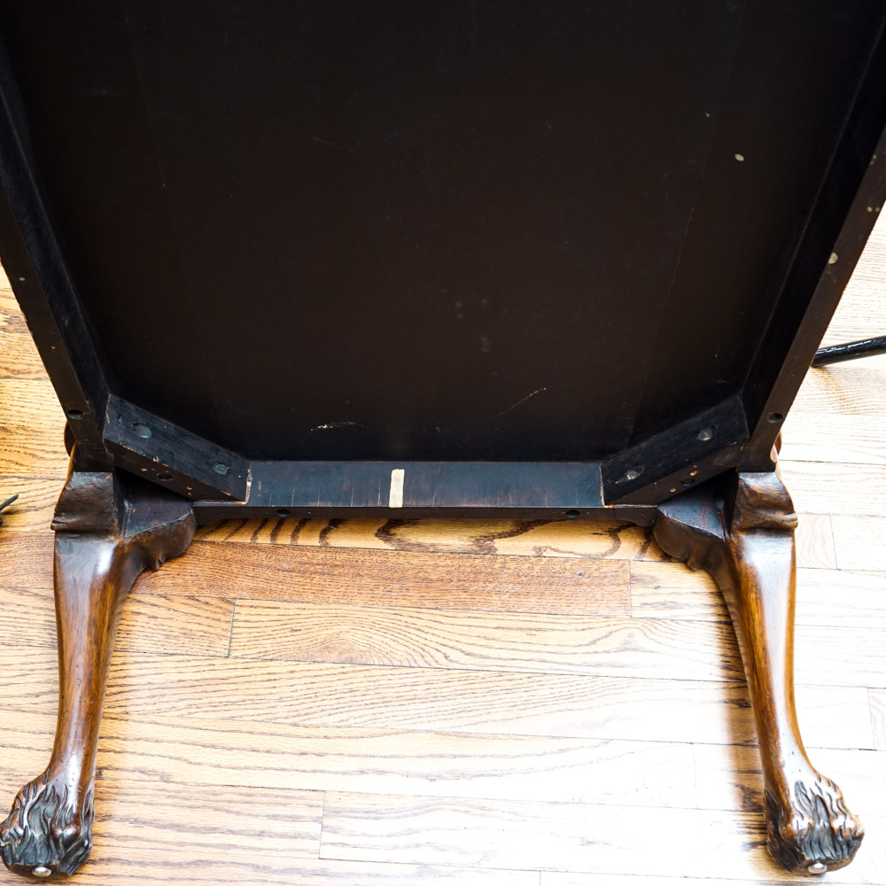 Georgian Style Mahogany Paw Foot Coffee Table with Leather Top